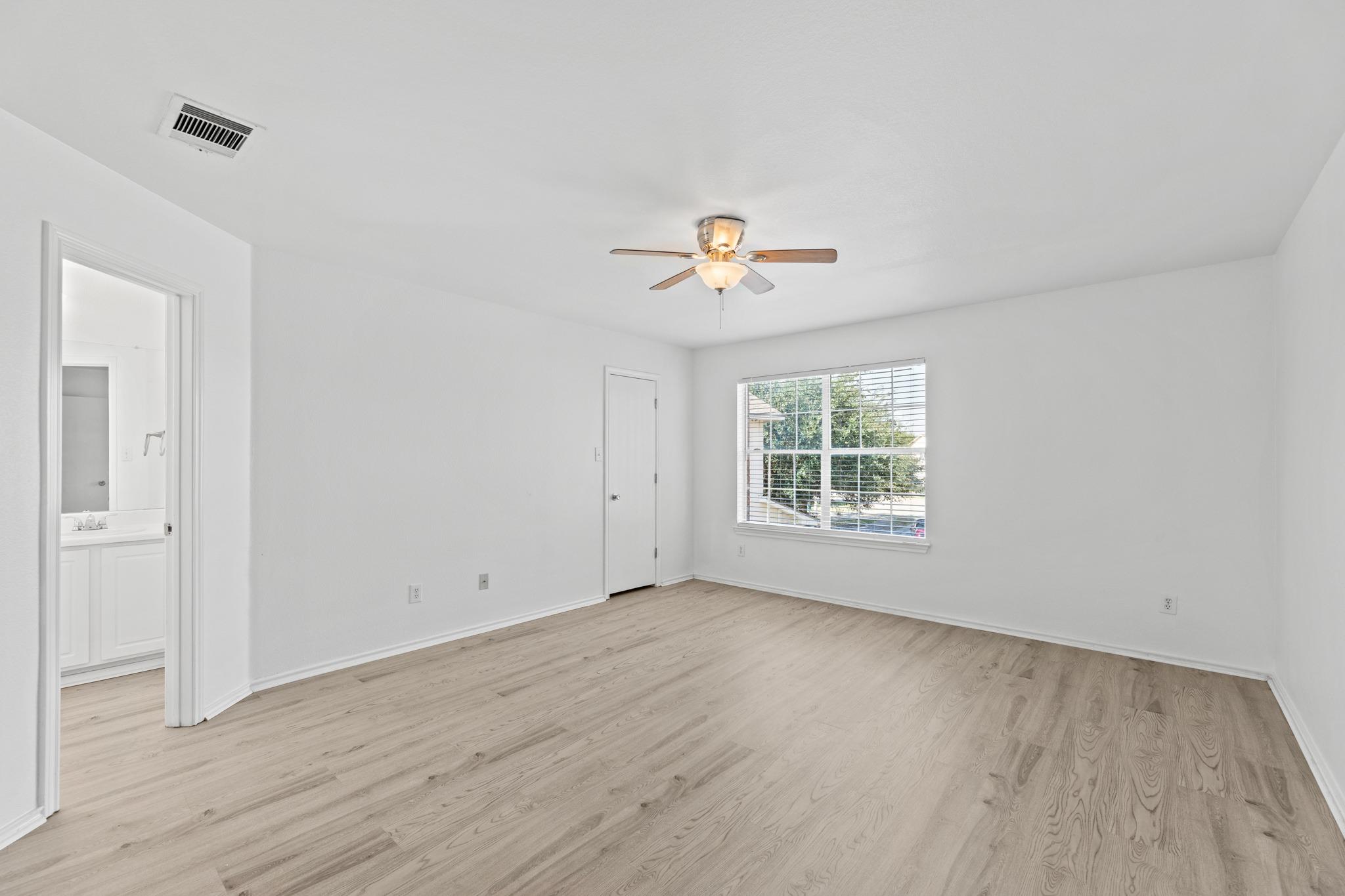 722 Lavaca Loop Property Photo 16