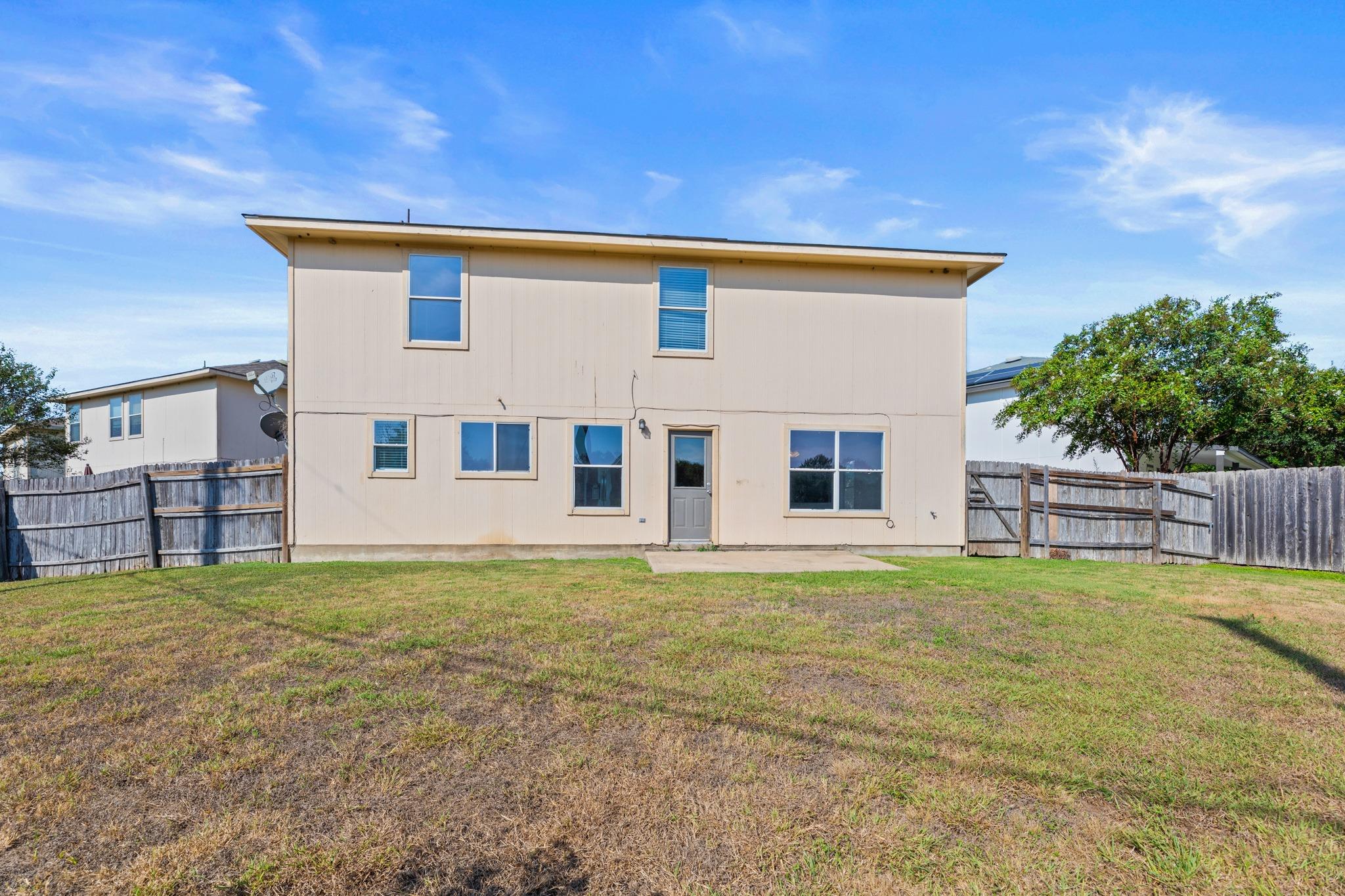 722 Lavaca Loop Property Photo 34
