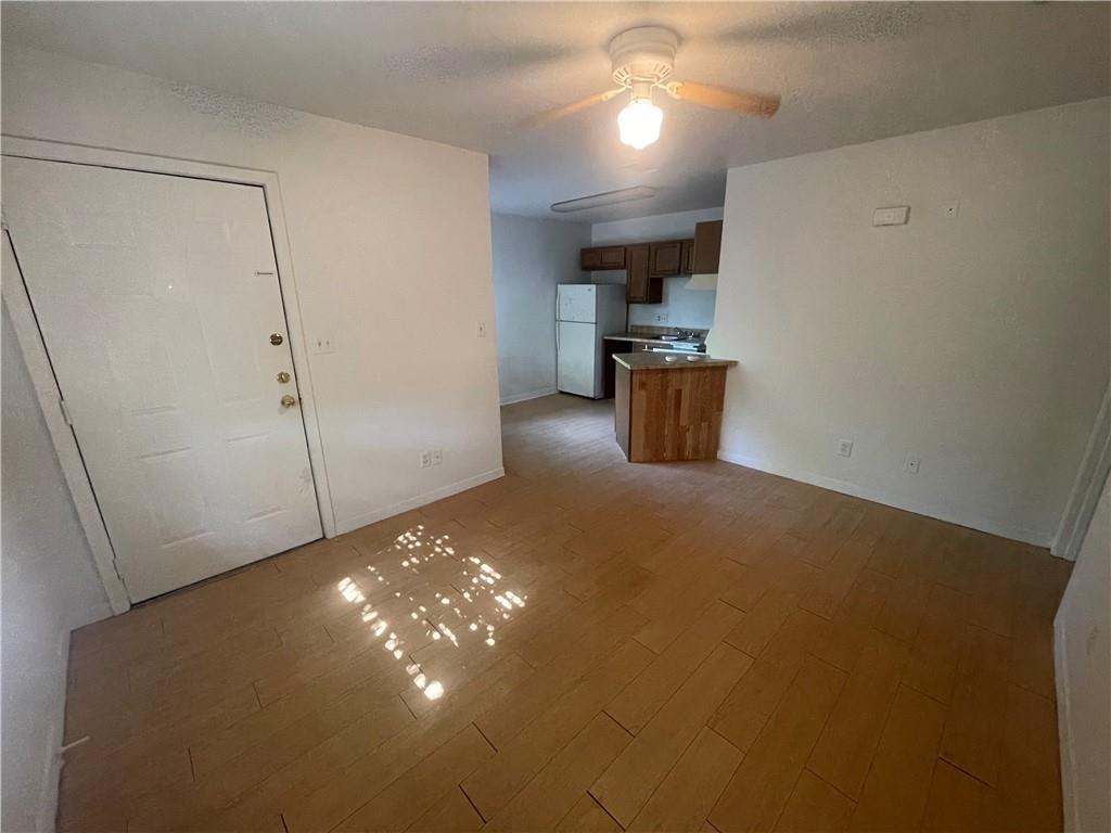1648 Post Rd #4 Property Photo 1