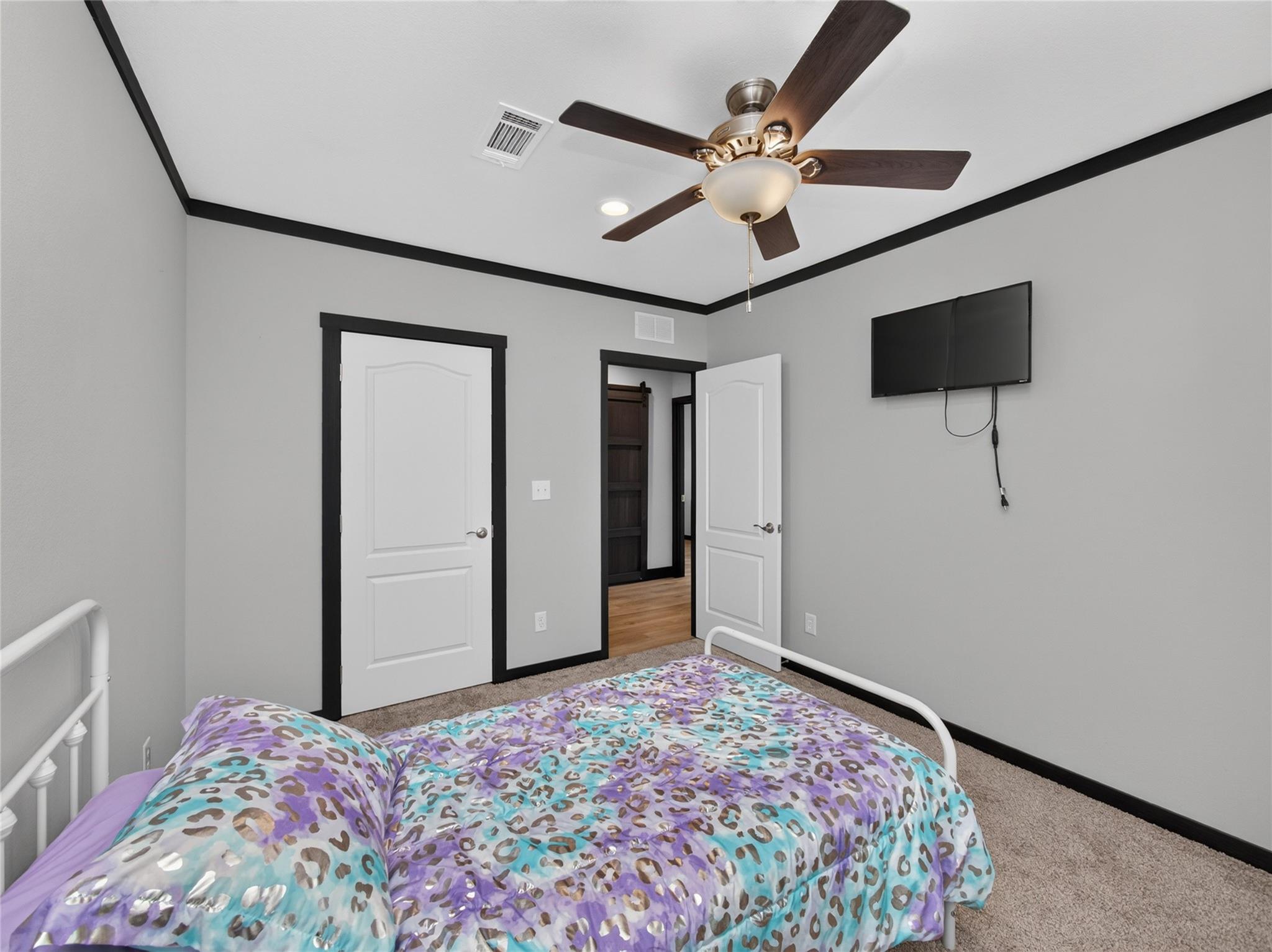1106 Hi Line Dr Property Photo 23