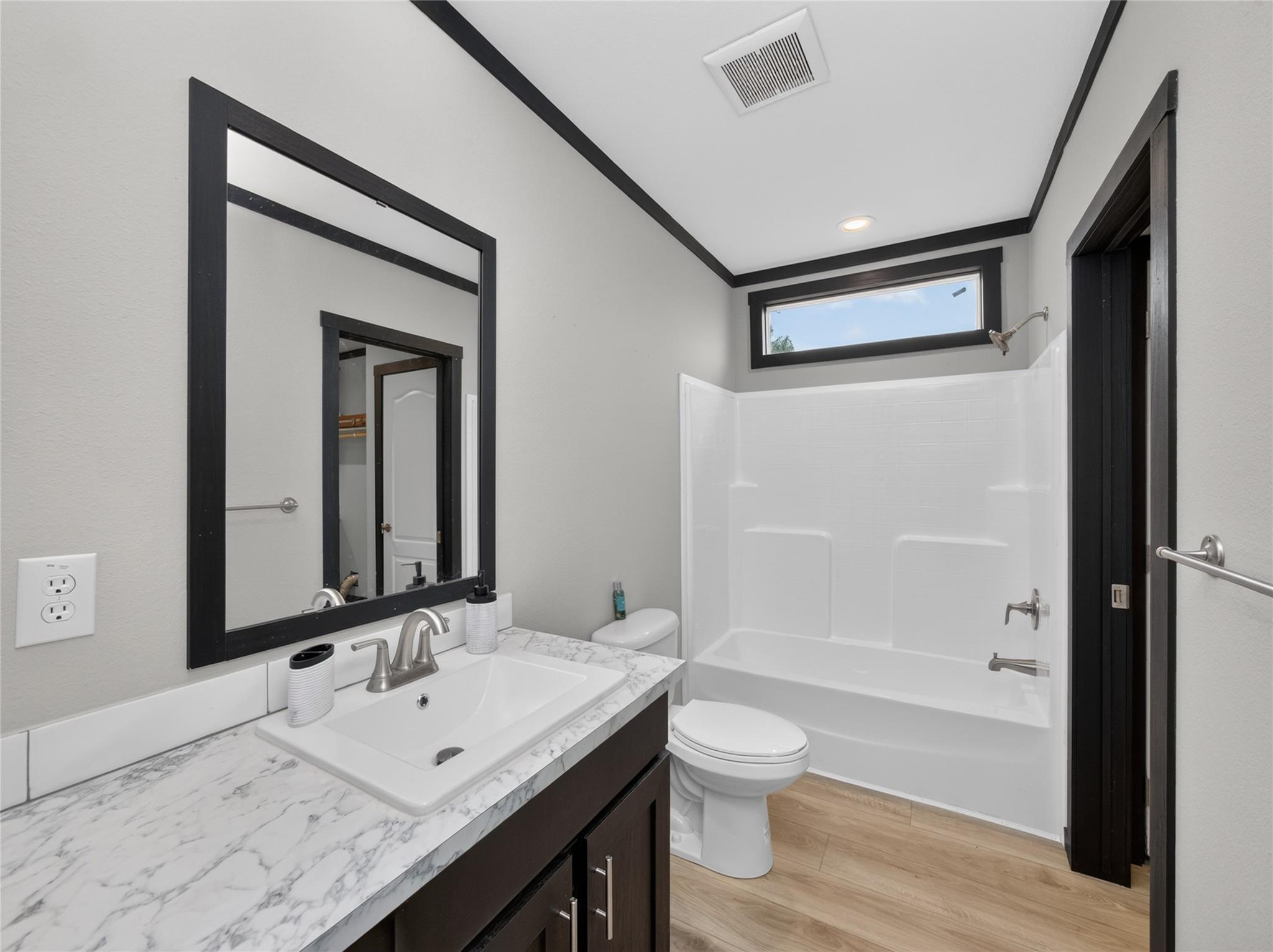 1106 Hi Line Dr Property Photo 26