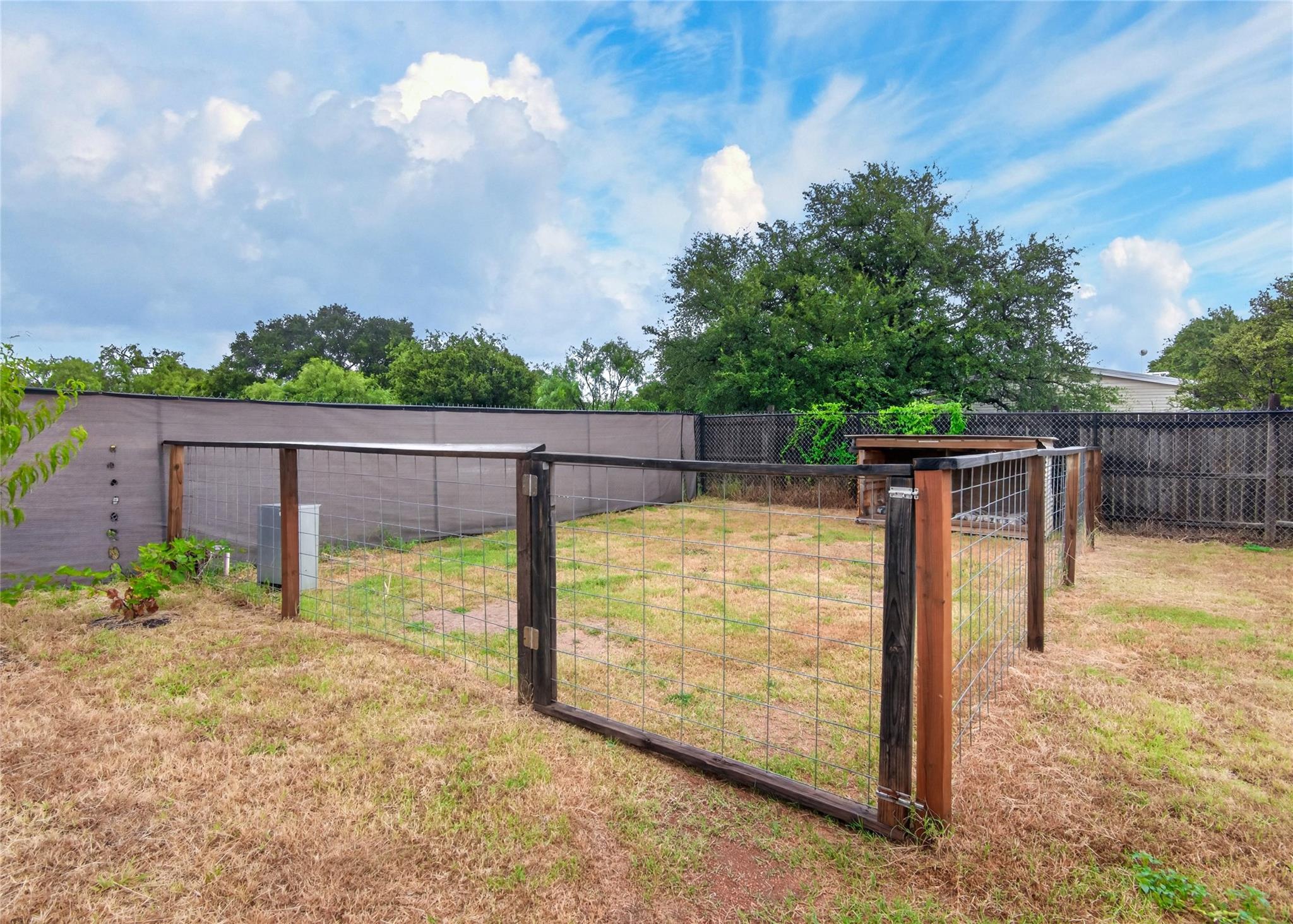 1106 Hi Line Dr Property Photo 33