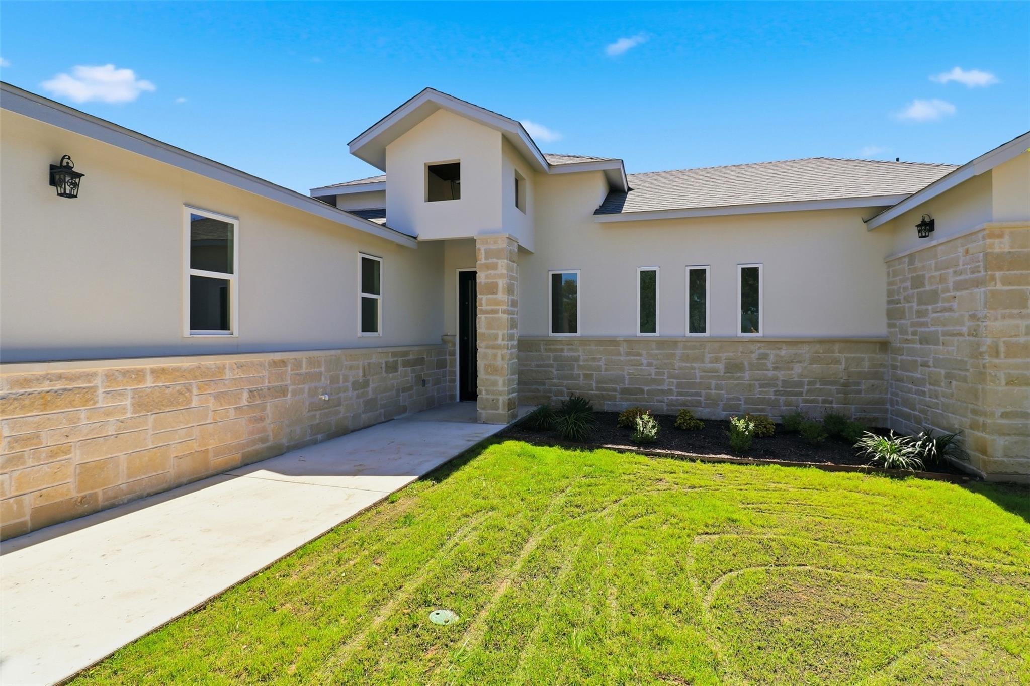 1407 Swallow None Property Photo 2