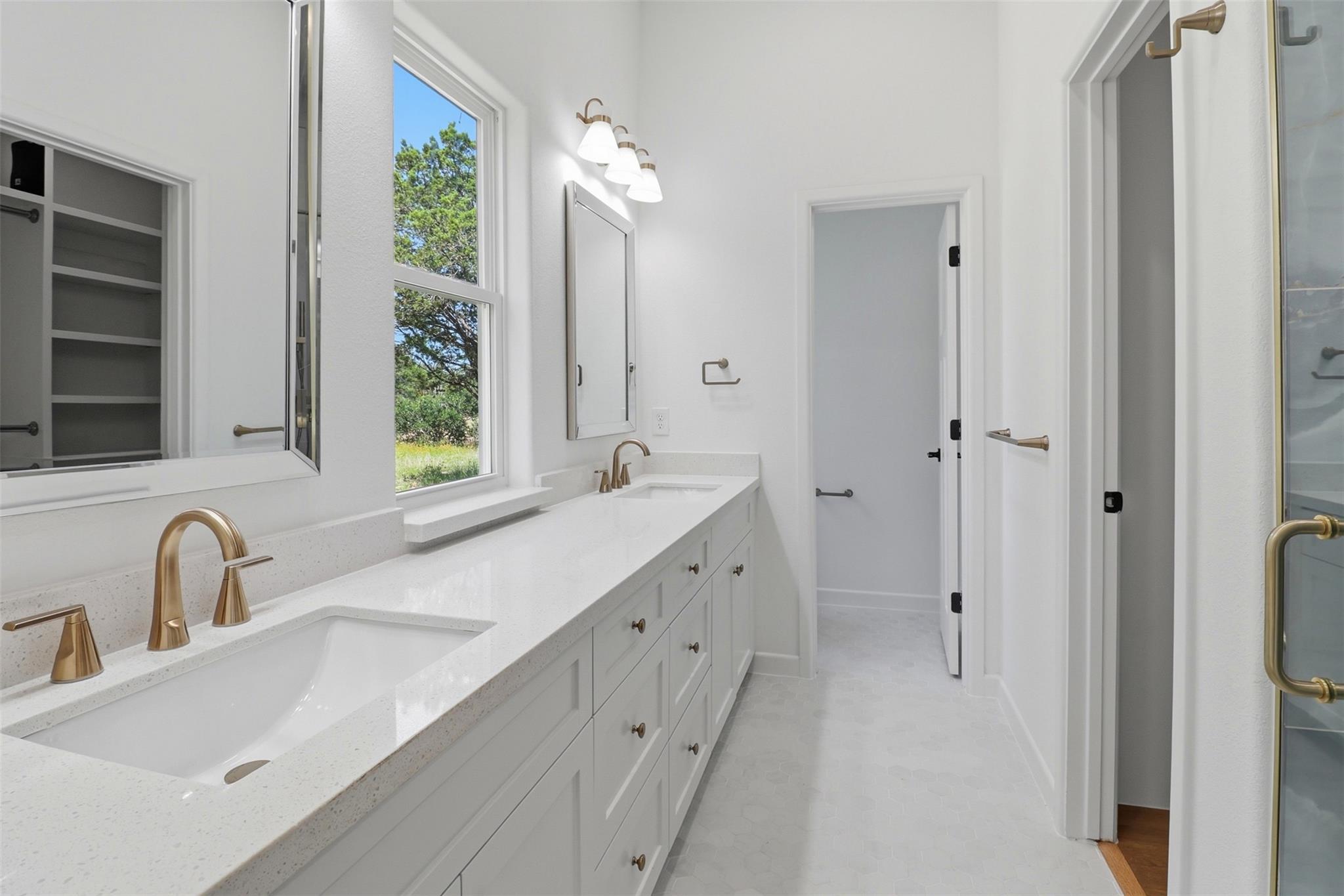 1407 Swallow None Property Photo 15