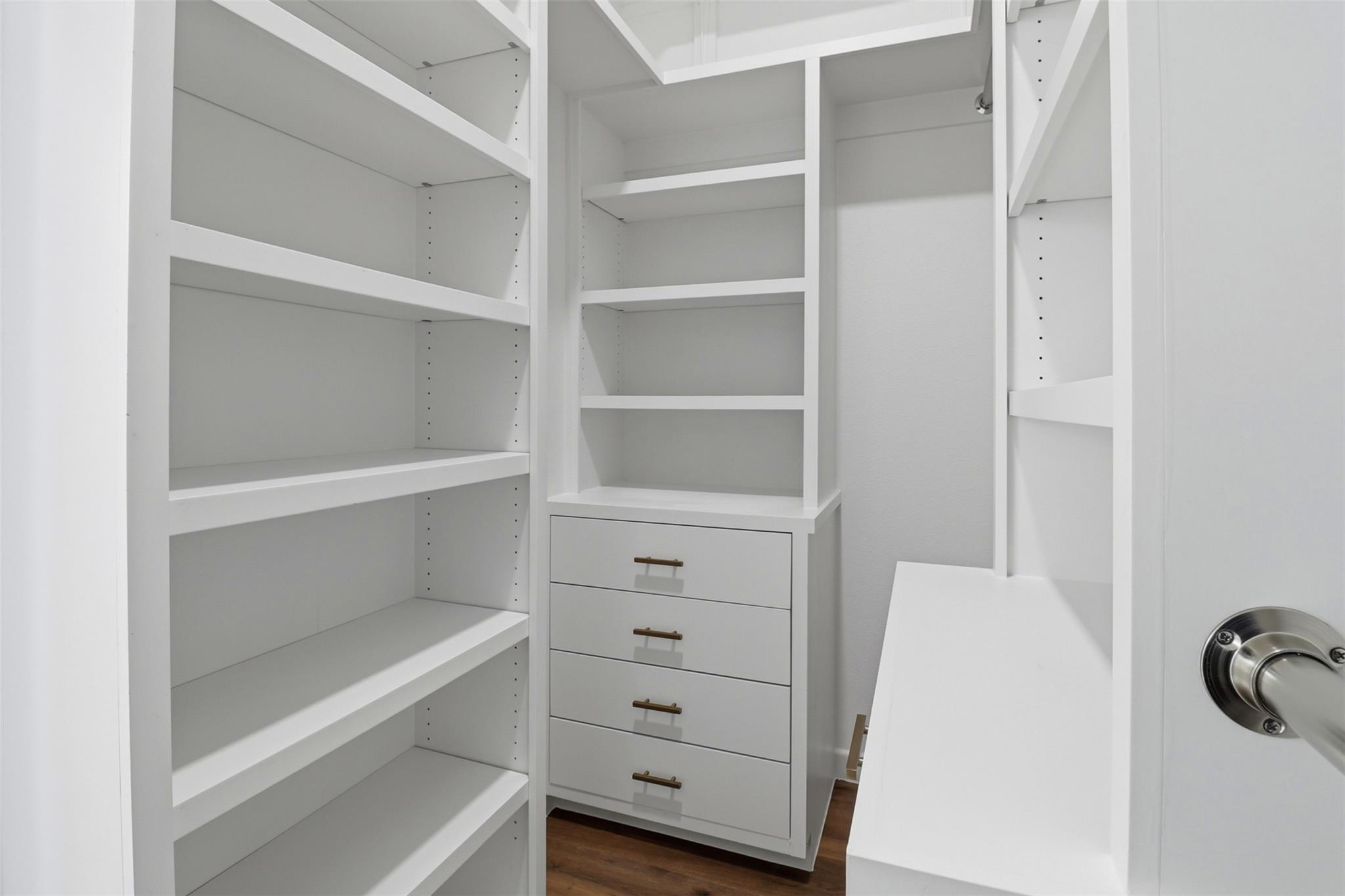 1407 Swallow None Property Photo 16