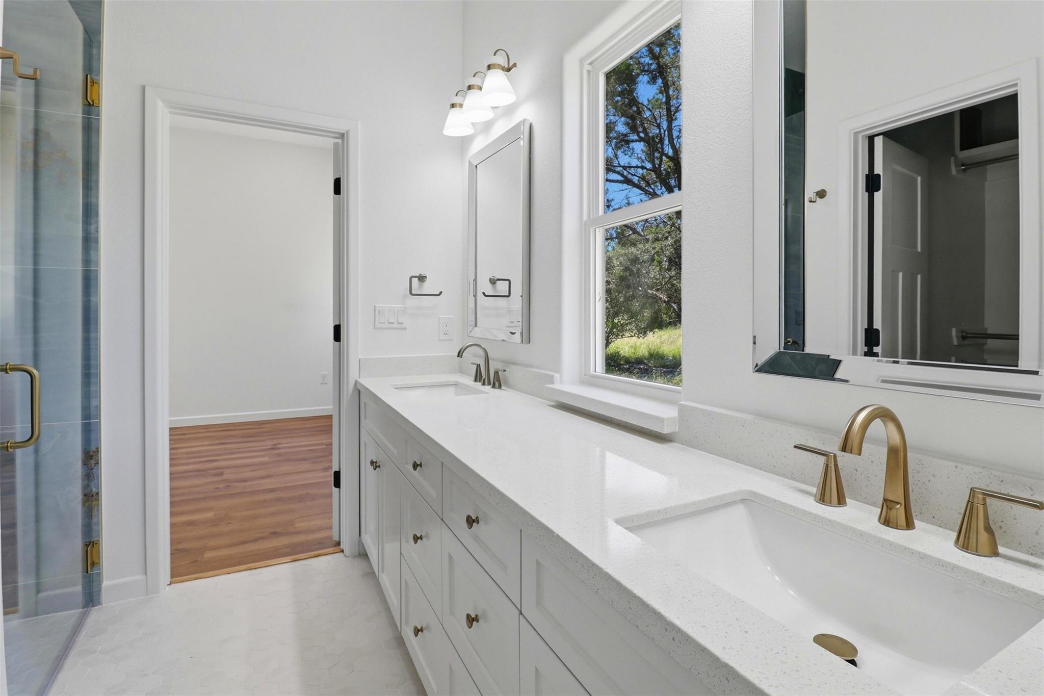 1407 Swallow None Property Photo 17