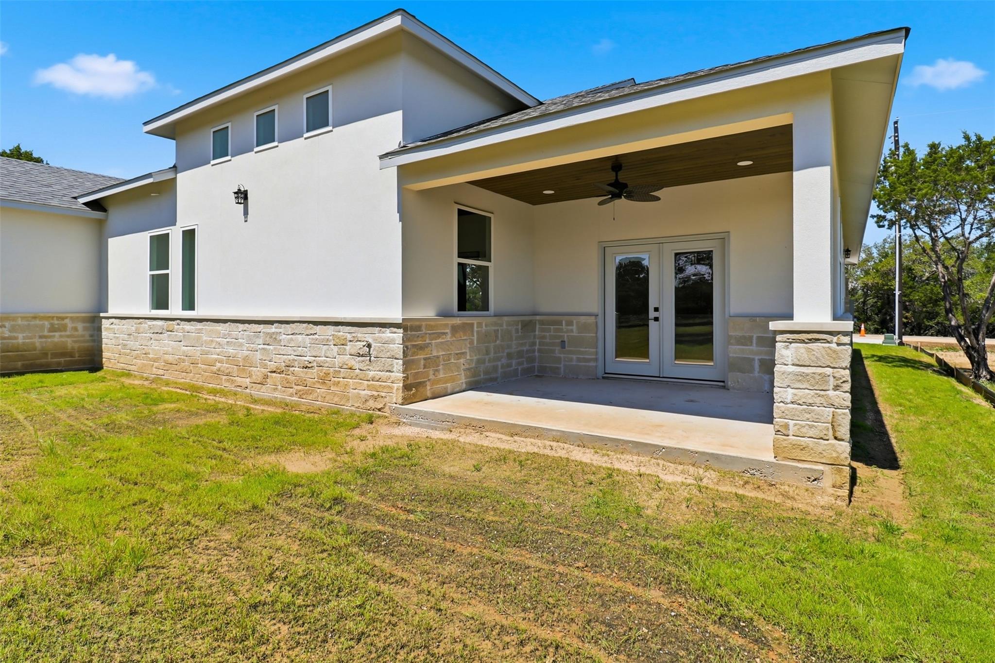 1407 Swallow None Property Photo 20
