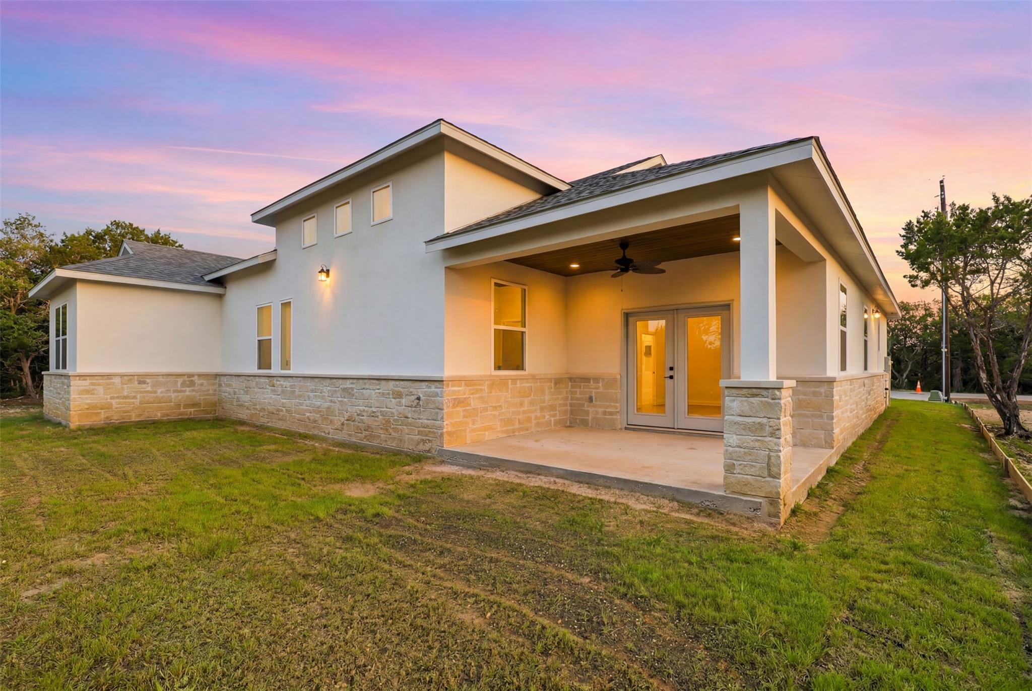 1407 Swallow None Property Photo 27
