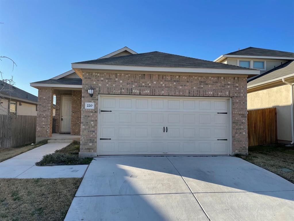 220 McFarland St Property Photo 1