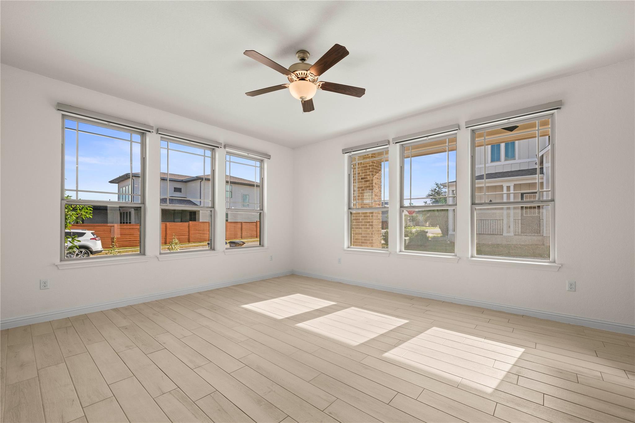 8011 Orizzonte St Property Photo 5
