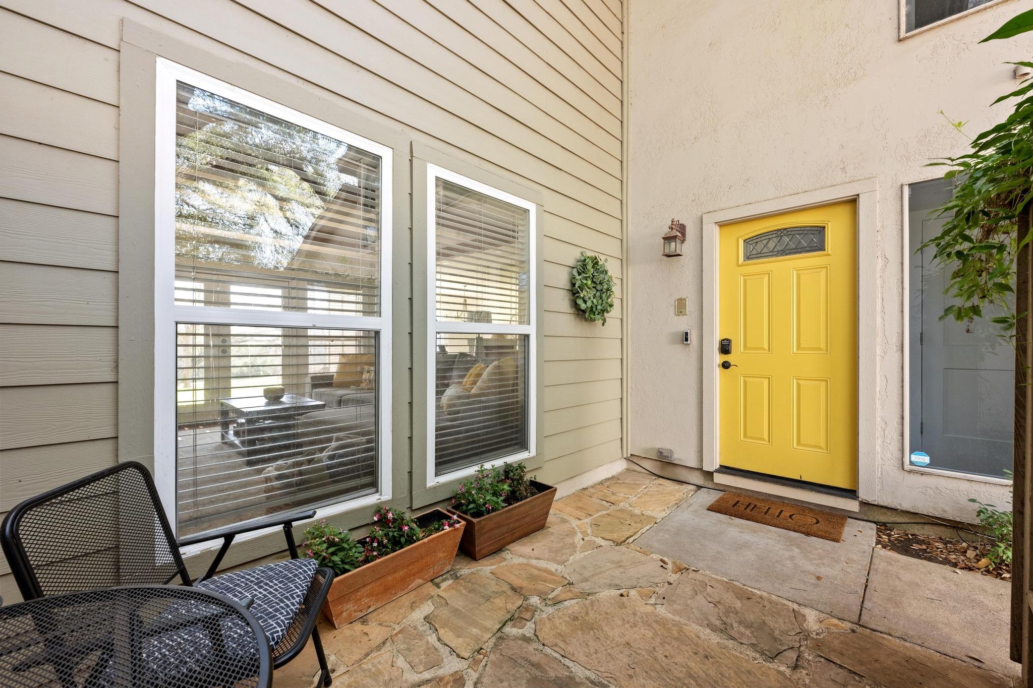 100 Lido Cir #b2 Property Photo 4