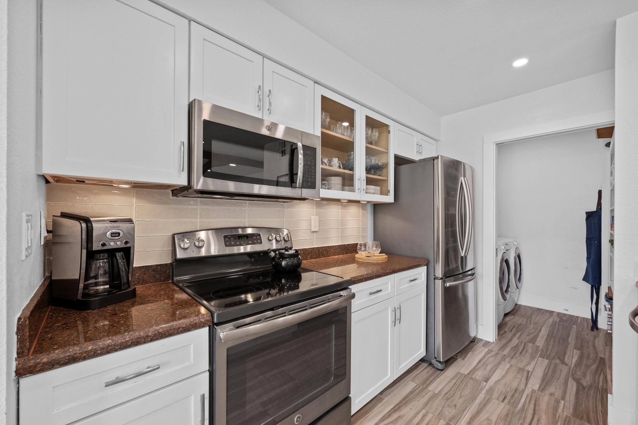 100 Lido Cir #b2 Property Photo 12