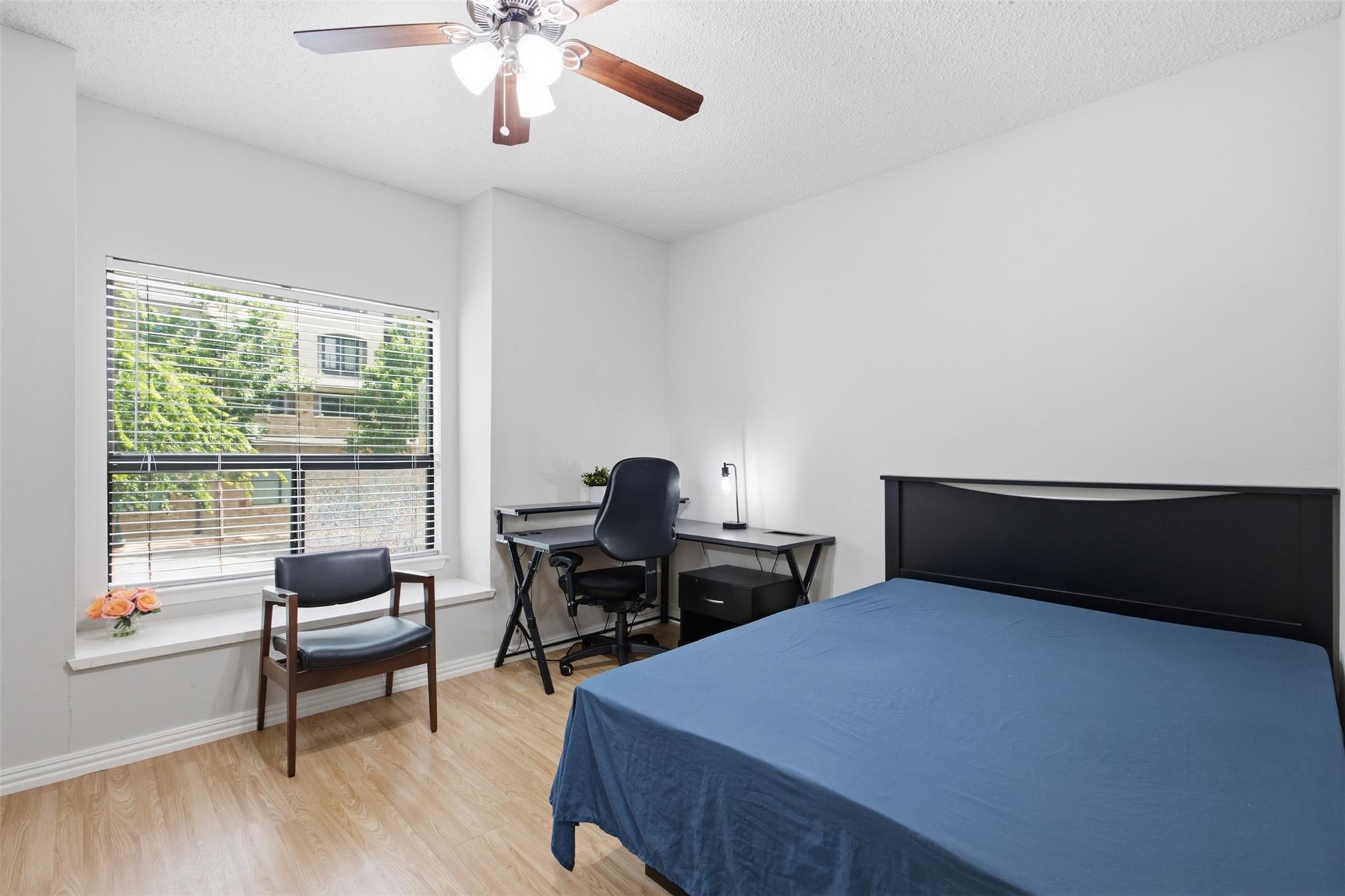 908 Poplar St #206 Property Photo 12