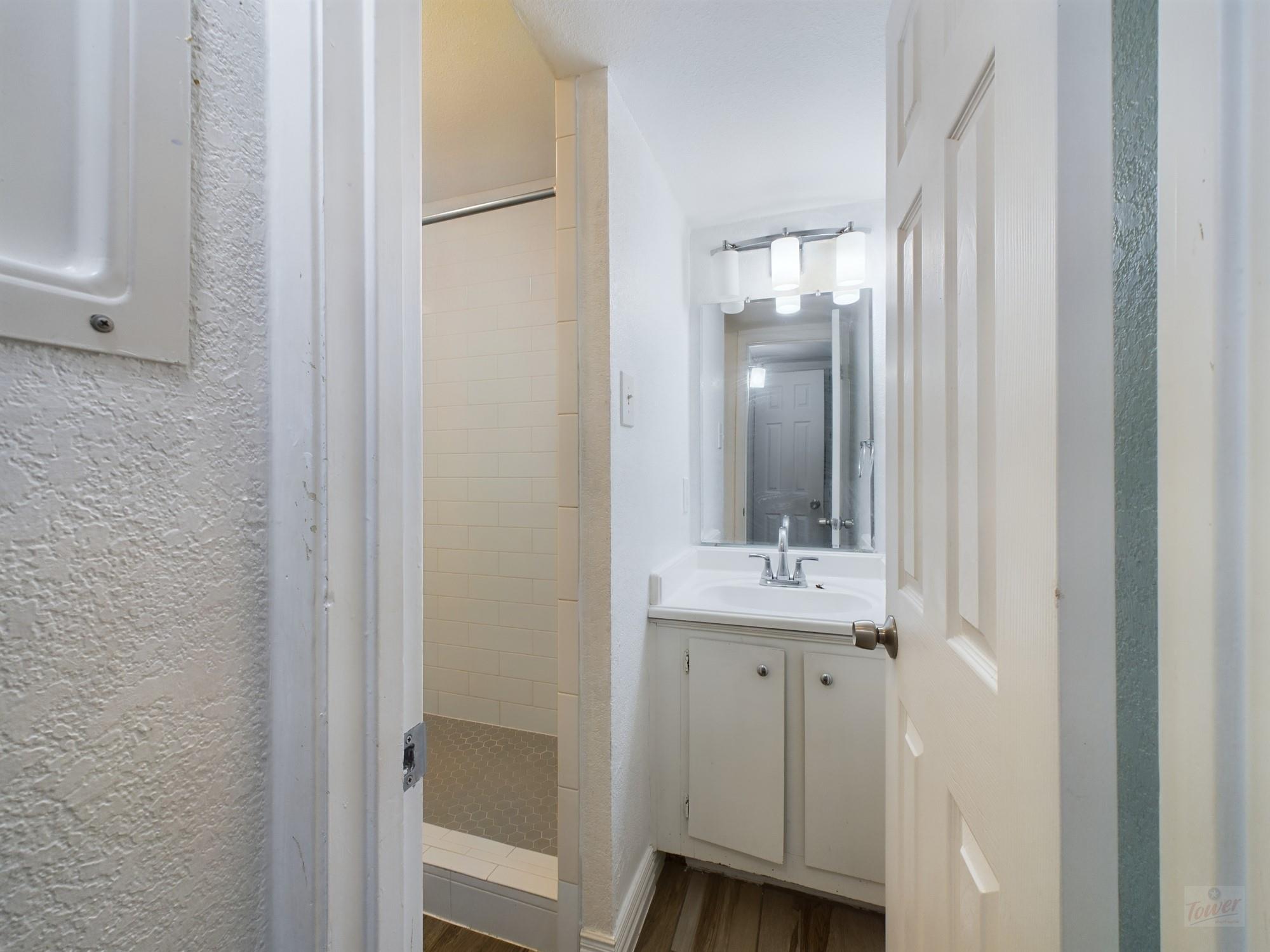 2124 Burton Dr #150 Property Photo 11
