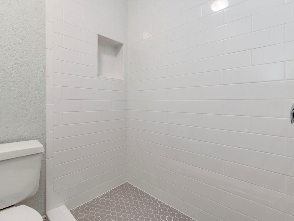 2124 Burton Dr #150 Property Photo 14