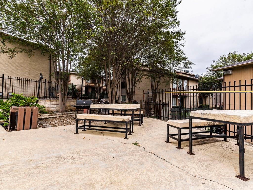2124 Burton Dr #150 Property Photo 16