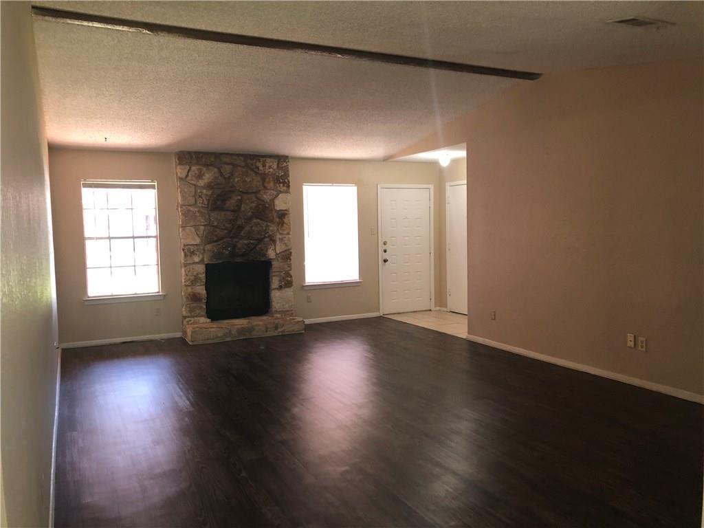6211 Sunkist Ln Property Photo 2