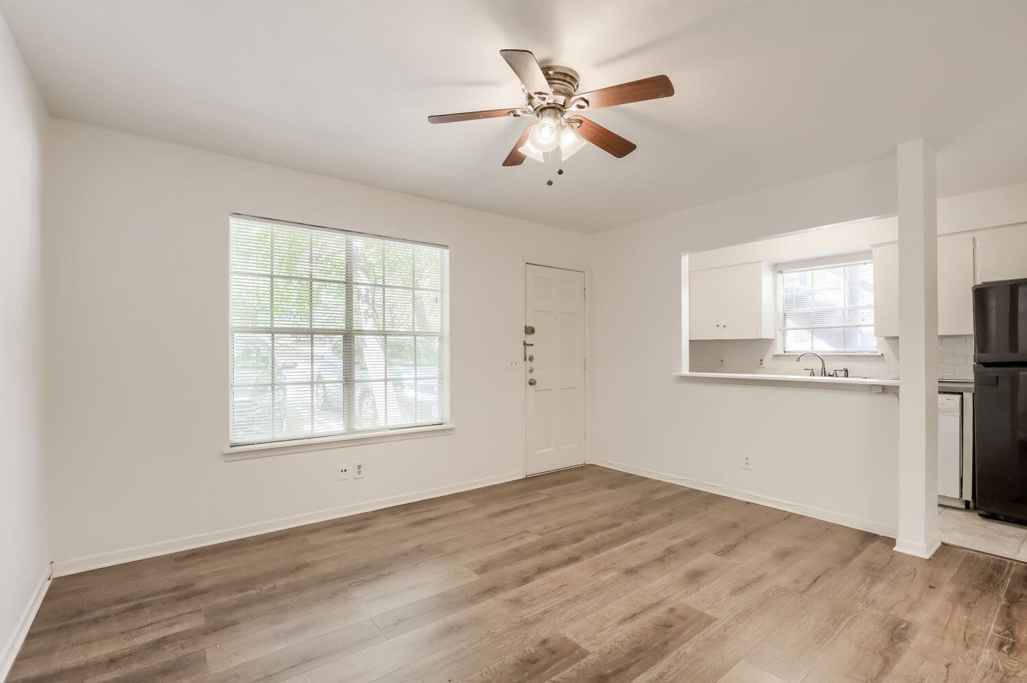 3119 Tom Green St #2 Property Photo 1
