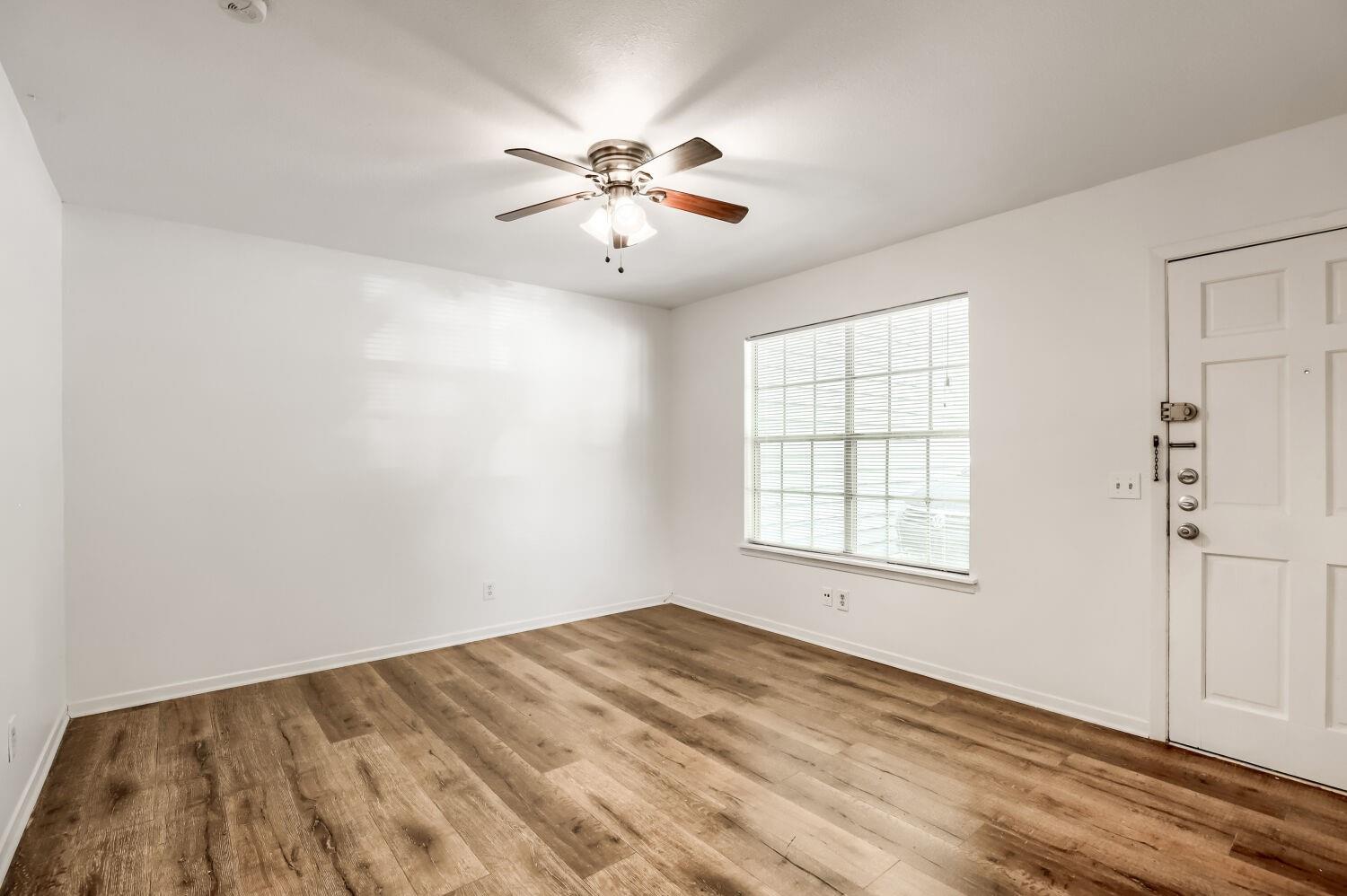 3119 Tom Green St #2 Property Photo 5