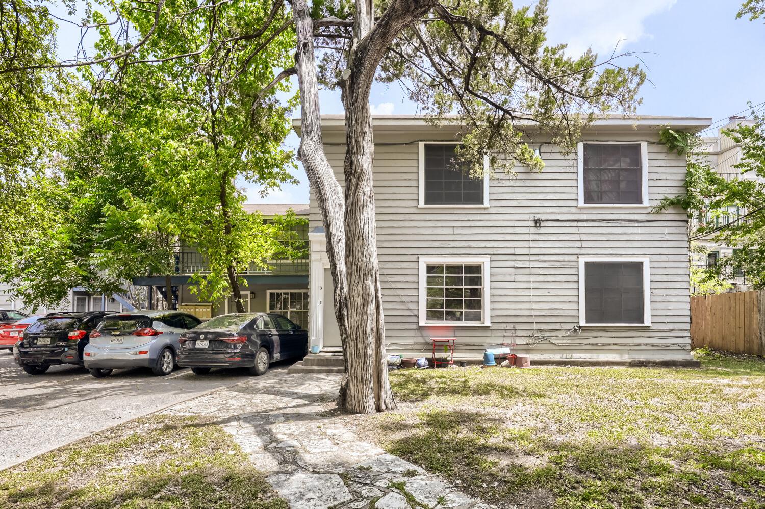 3119 Tom Green St #2 Property Photo 13