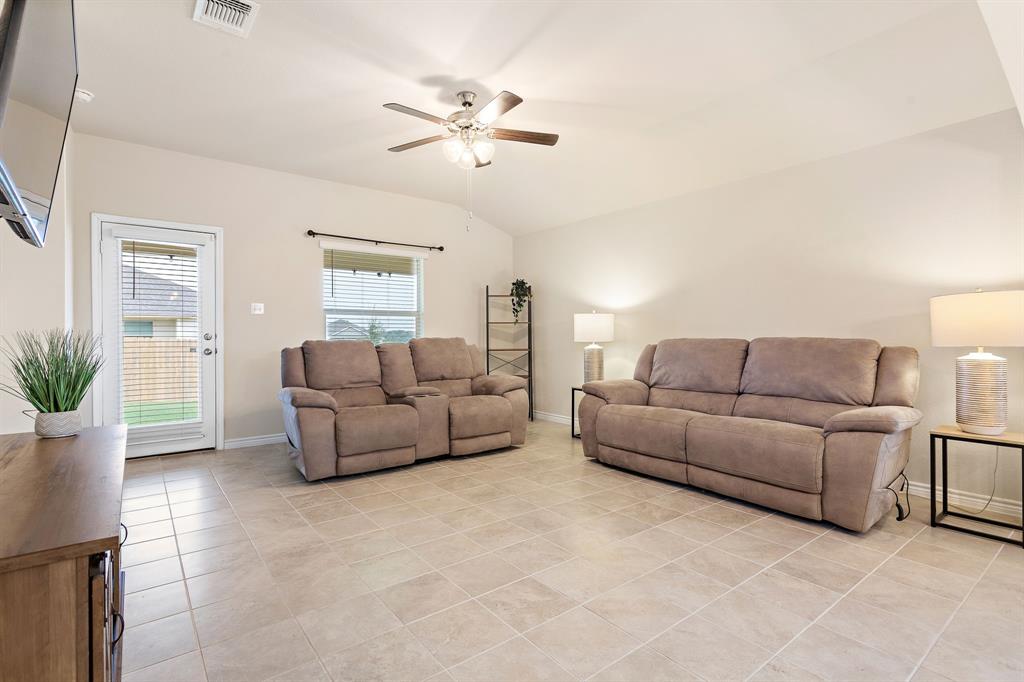 6100 Lavaca Dr Property Photo 11