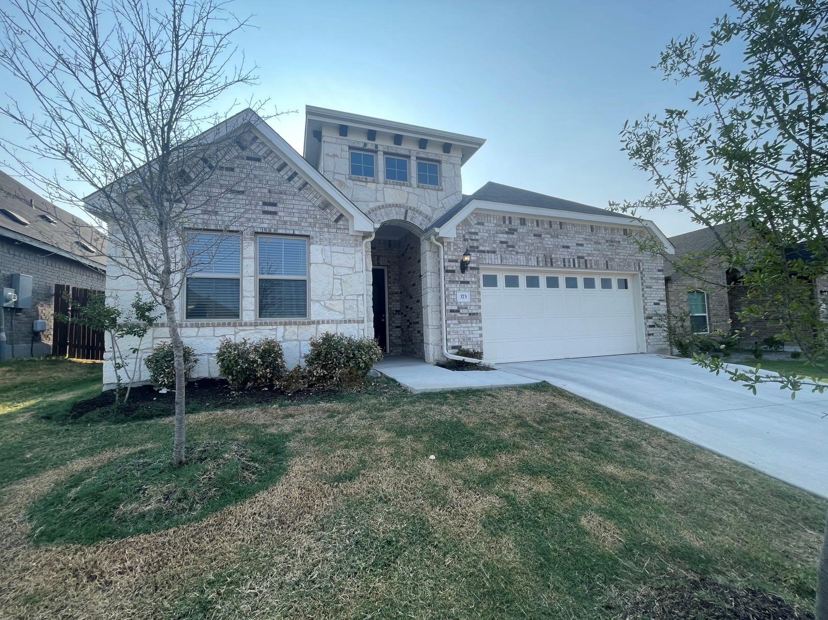 373 Oleander Loop Property Photo 1