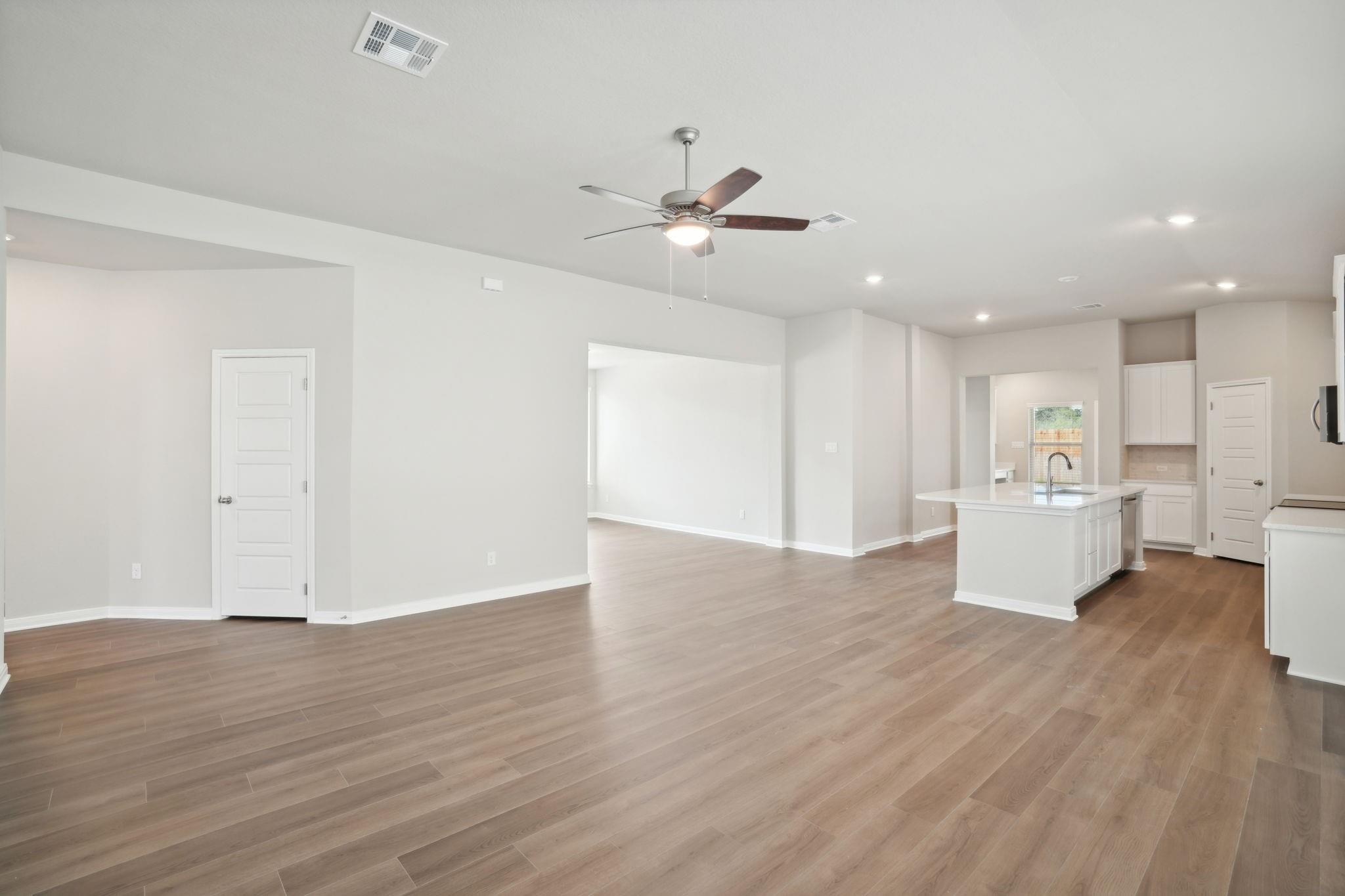 3054 Charyn Way Property Photo 4