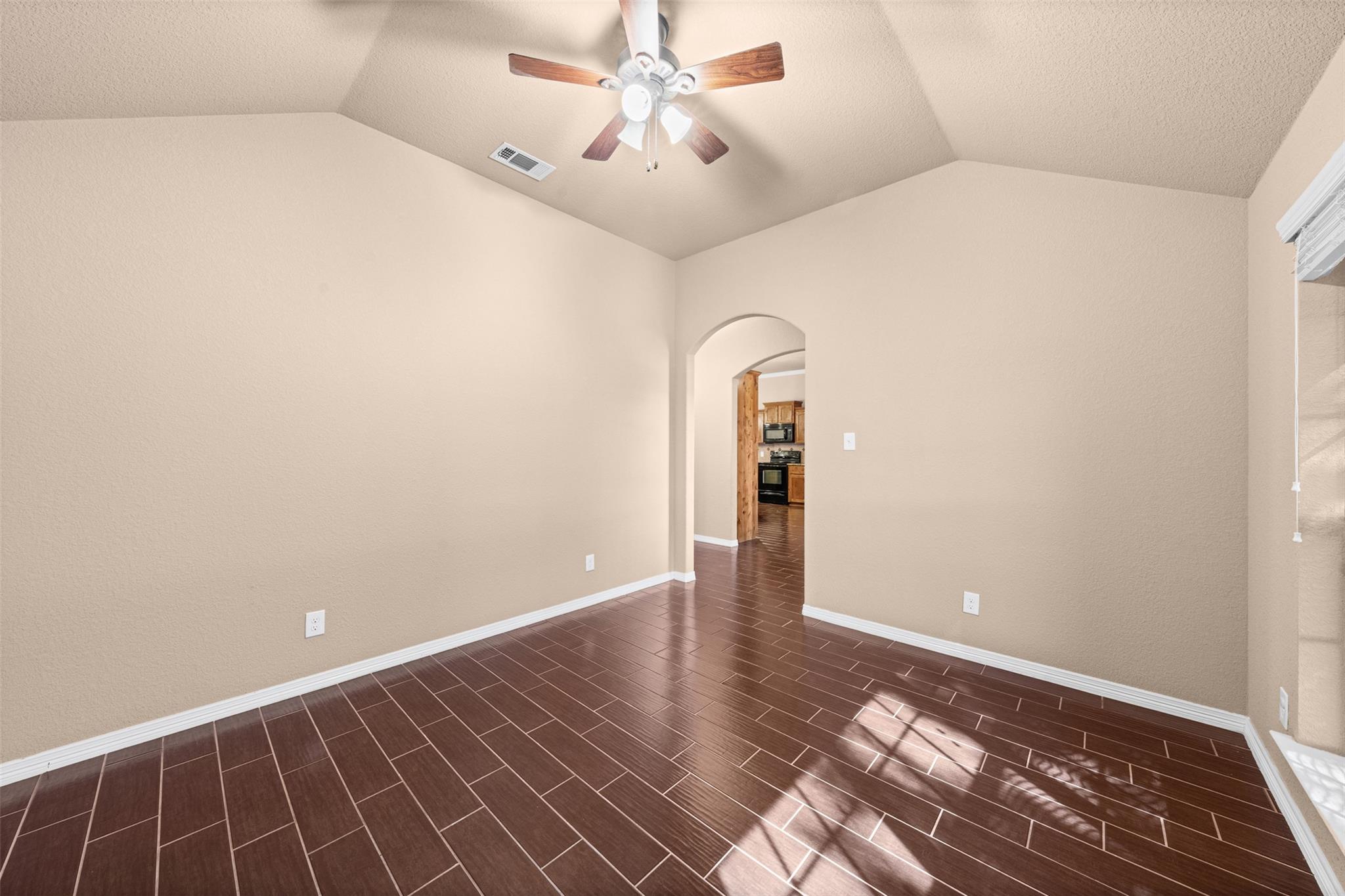 4930 Sean Patrick Gln Property Photo 7