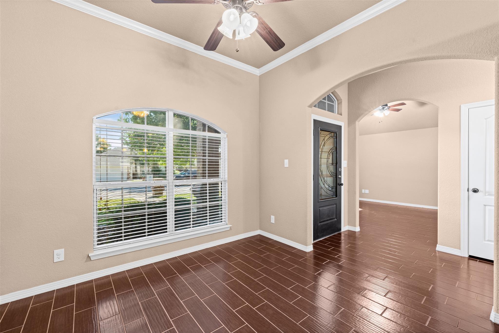 4930 Sean Patrick Gln Property Photo 9