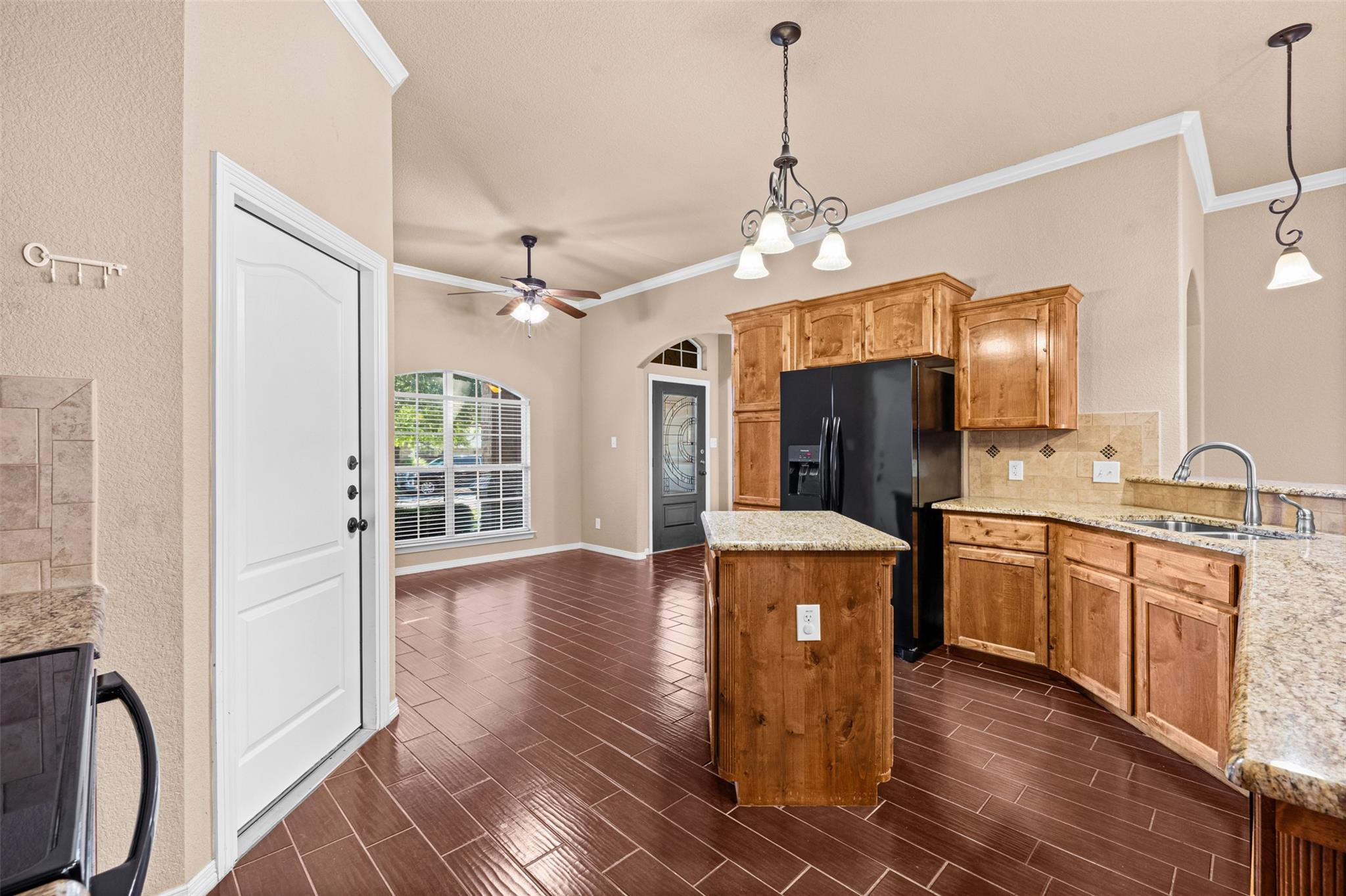 4930 Sean Patrick Gln Property Photo 13