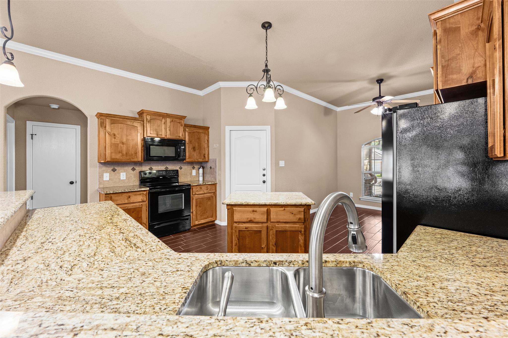 4930 Sean Patrick Gln Property Photo 17