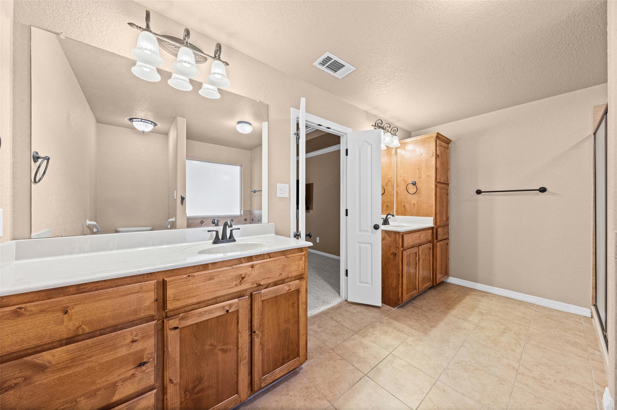 4930 Sean Patrick Gln Property Photo 27