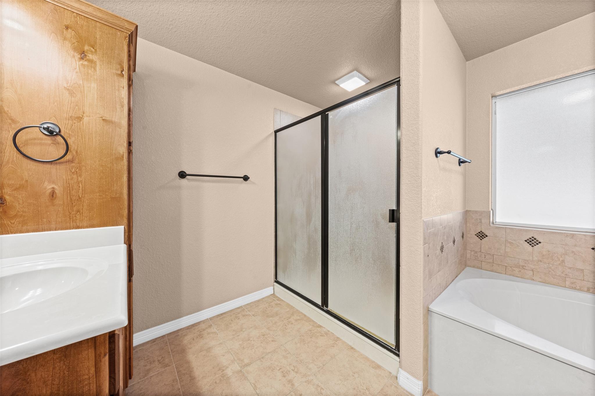 4930 Sean Patrick Gln Property Photo 28