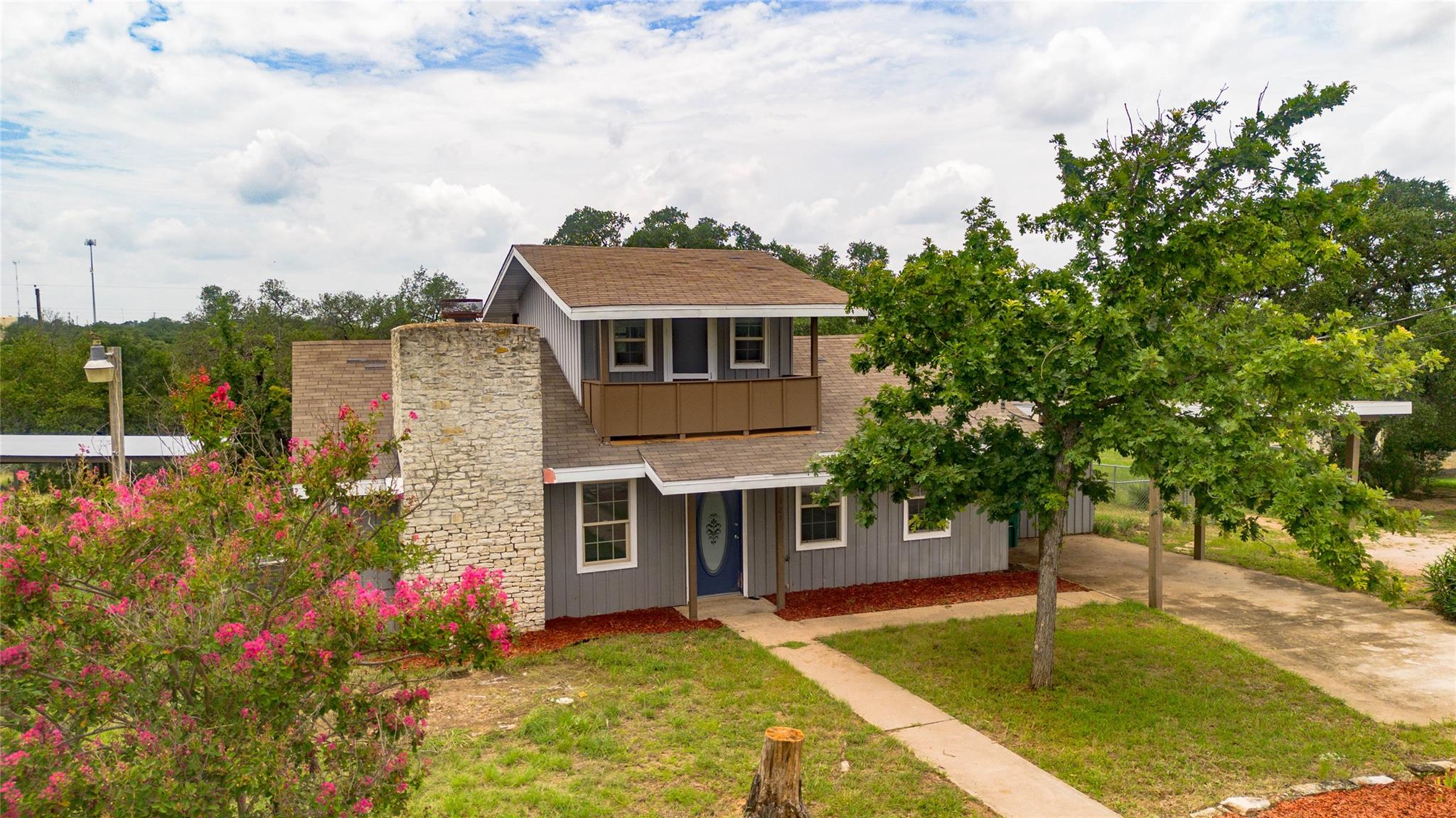 121 W Stonecastle Dr Property Photo 1