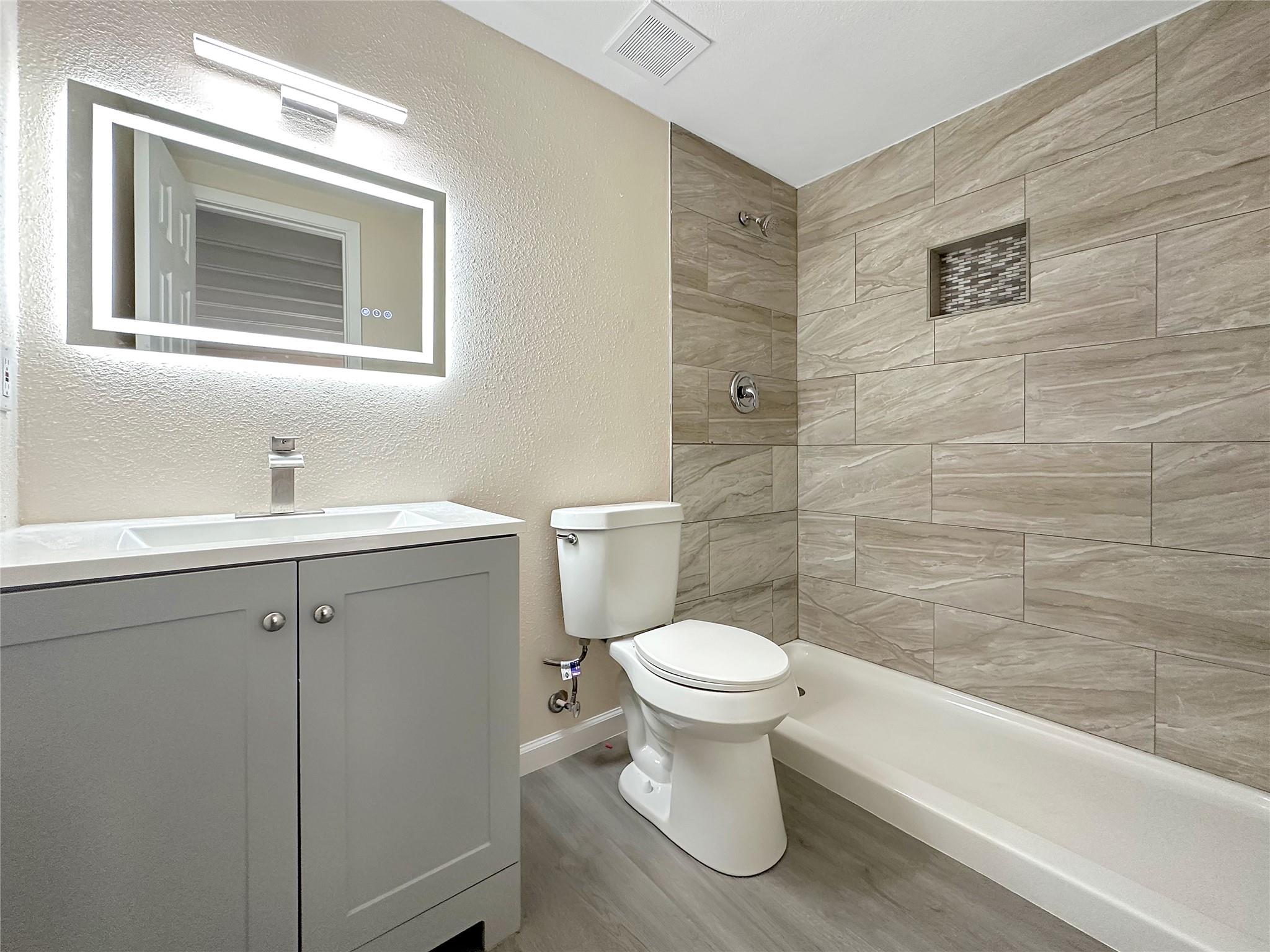 5920 Lago Vista Way None #c-23 Property Photo 5
