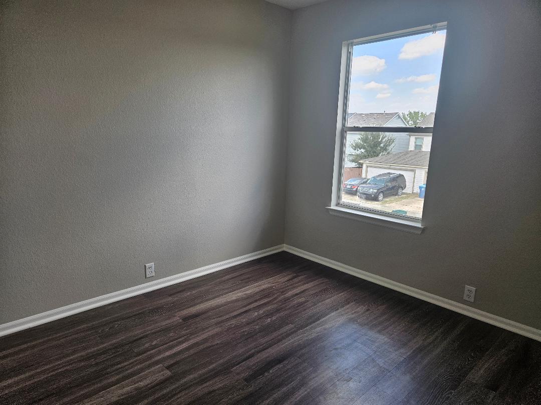 18732 Imperial Eagle Ln Property Photo 9
