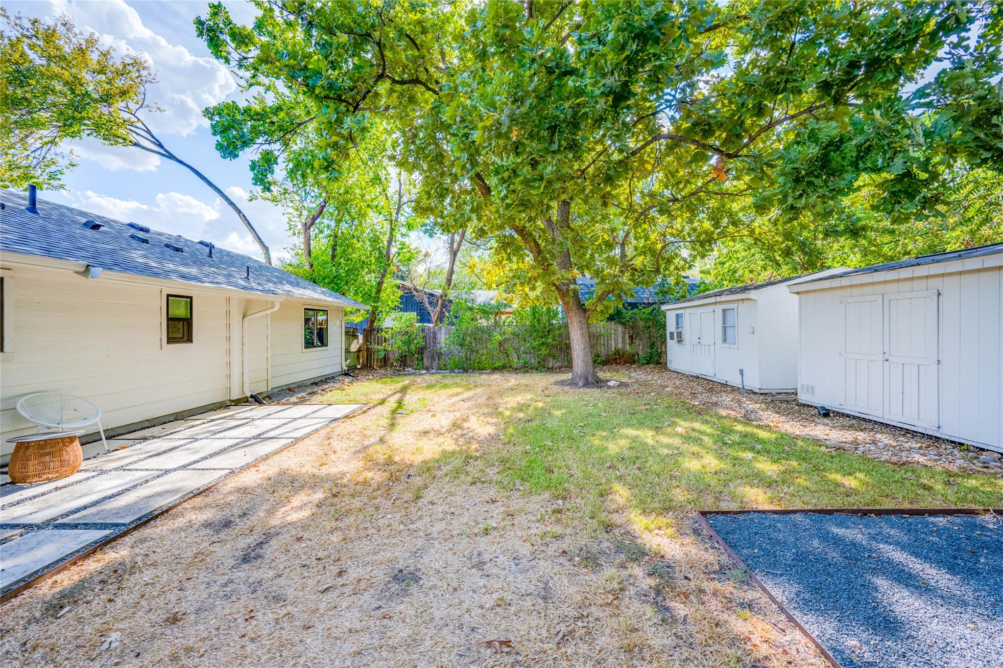 2516 Friar Tuck Ln Property Photo 37