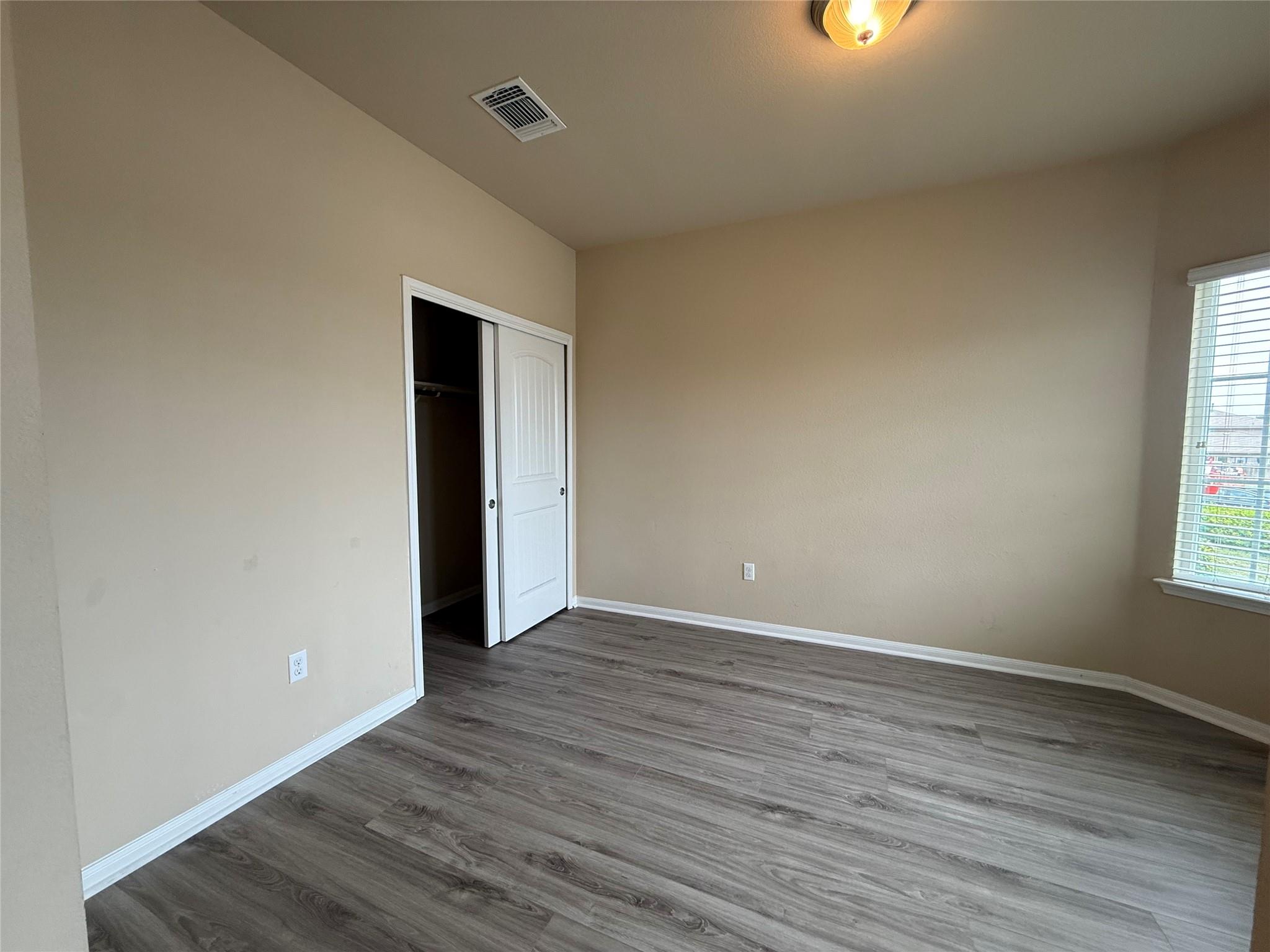 503 Libani Ln Property Photo 5