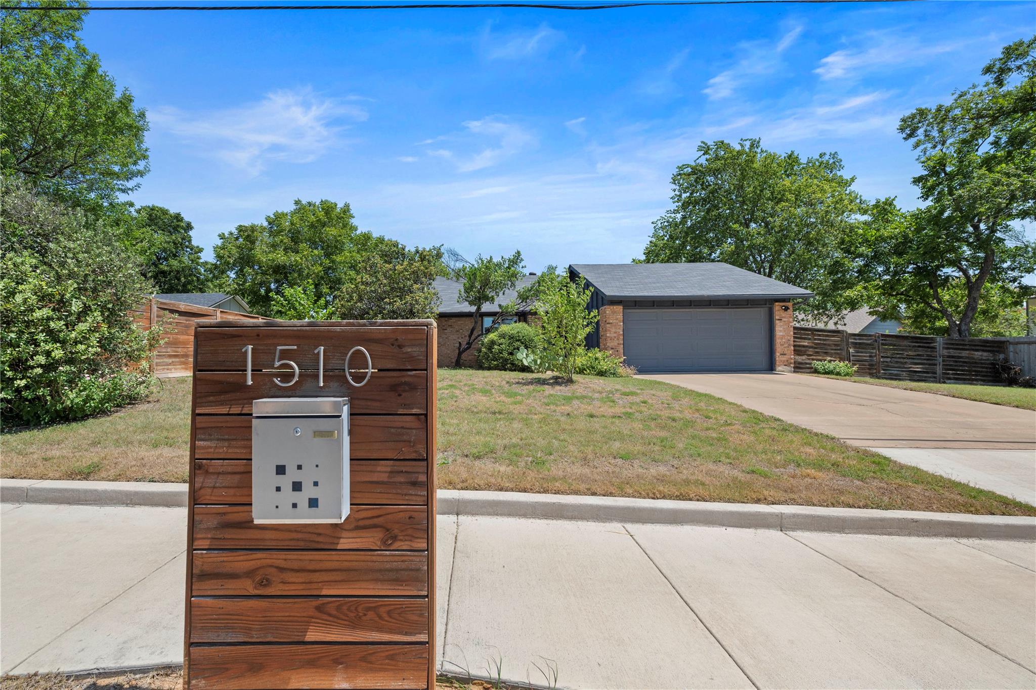 1510 Coronado Hills Dr Property Photo 1