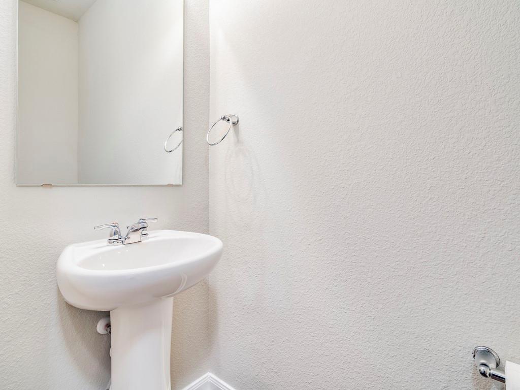 14102 Macquarie Dr Property Photo 13