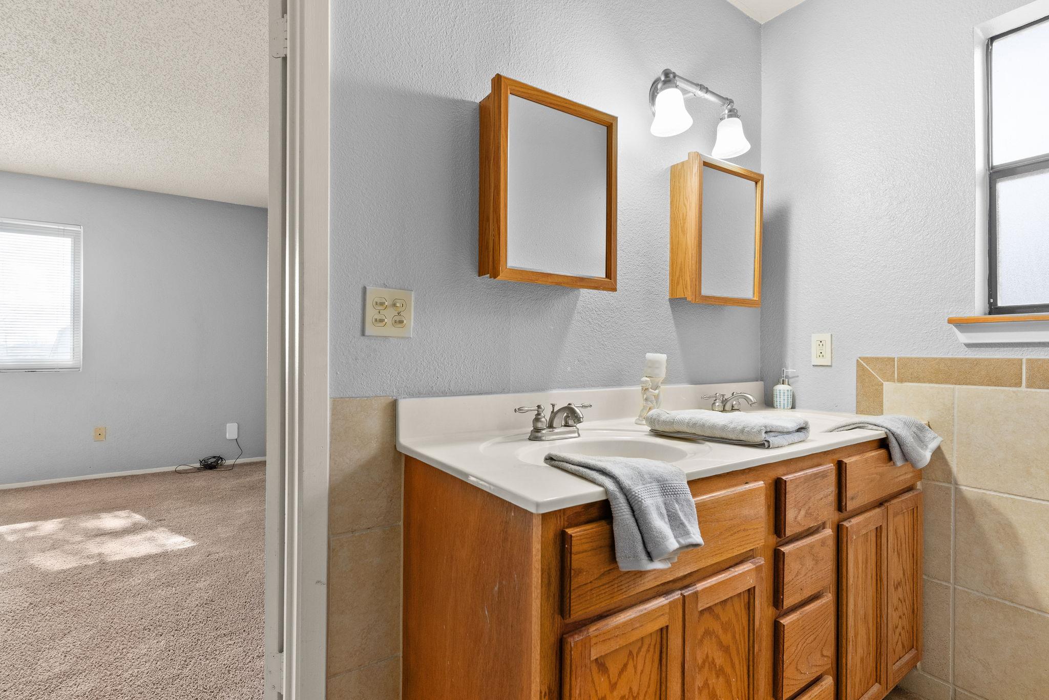 2905 Transit Dr Property Photo 13
