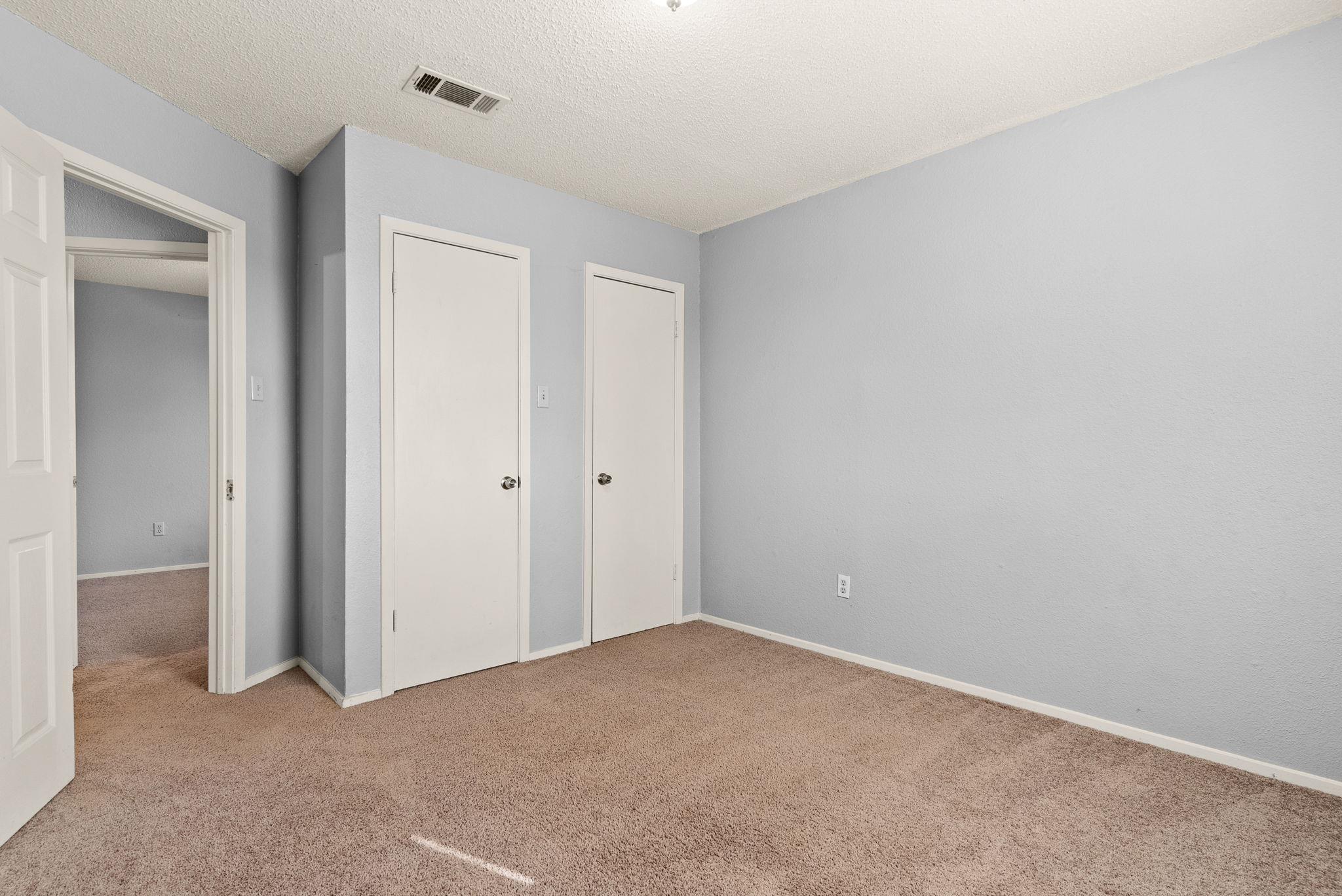 2905 Transit Dr Property Photo 15