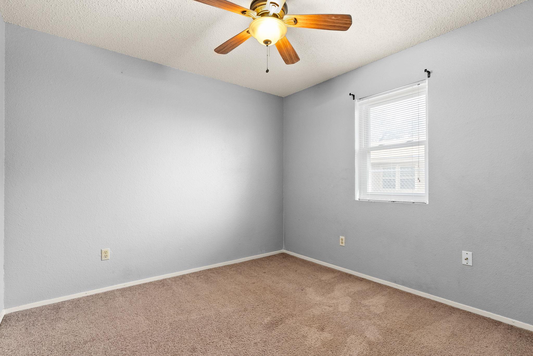 2905 Transit Dr Property Photo 17