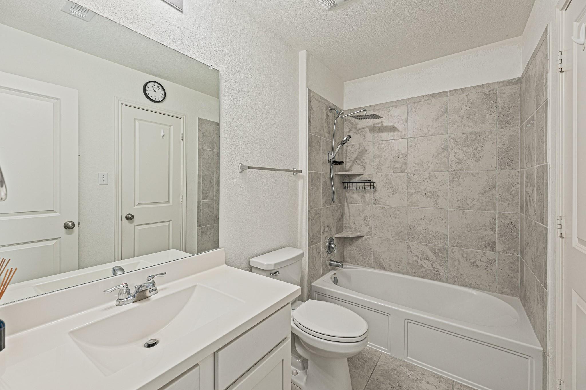 21317 Resource Rd Property Photo 23
