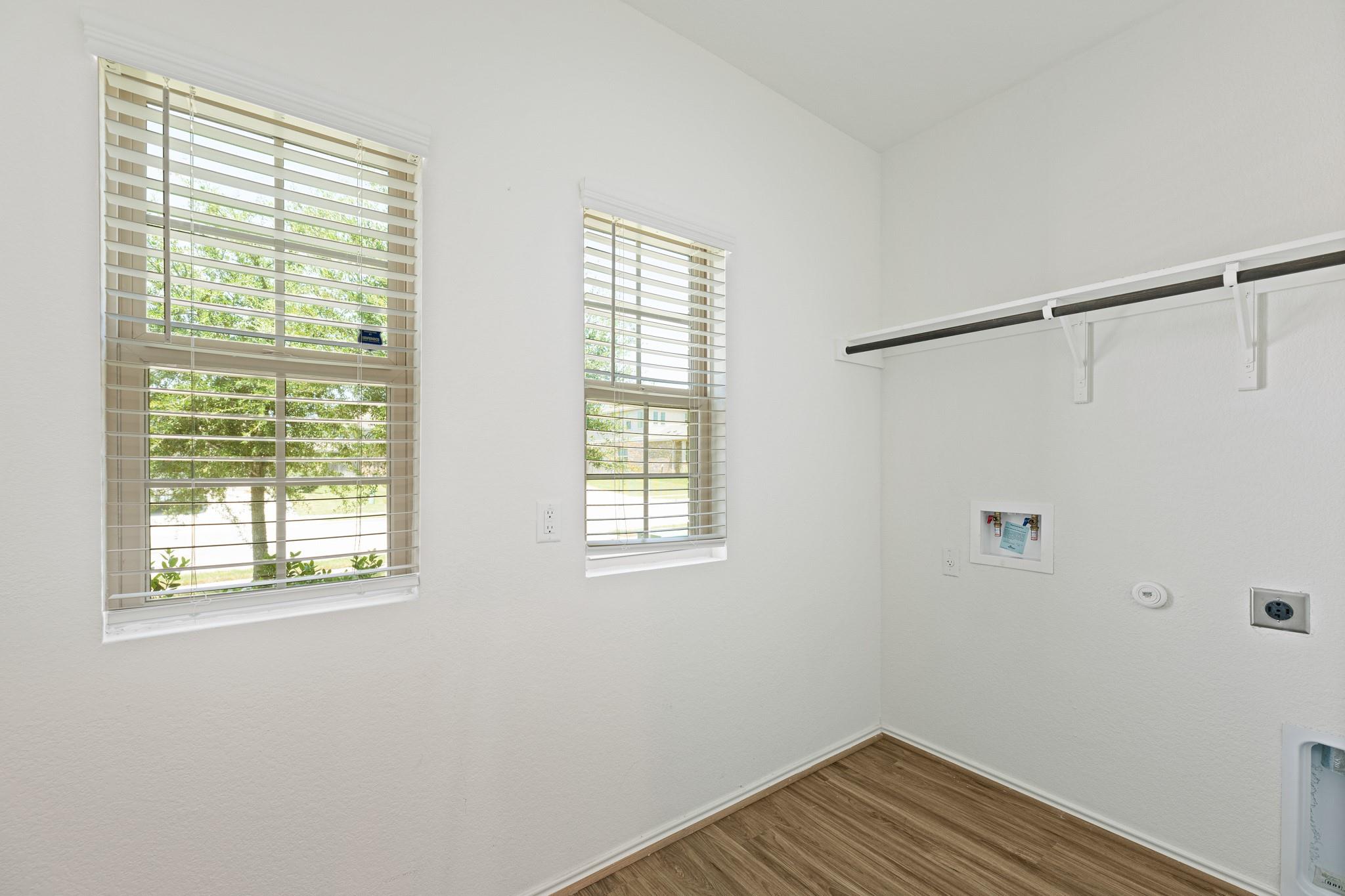 21317 Resource Rd Property Photo 32