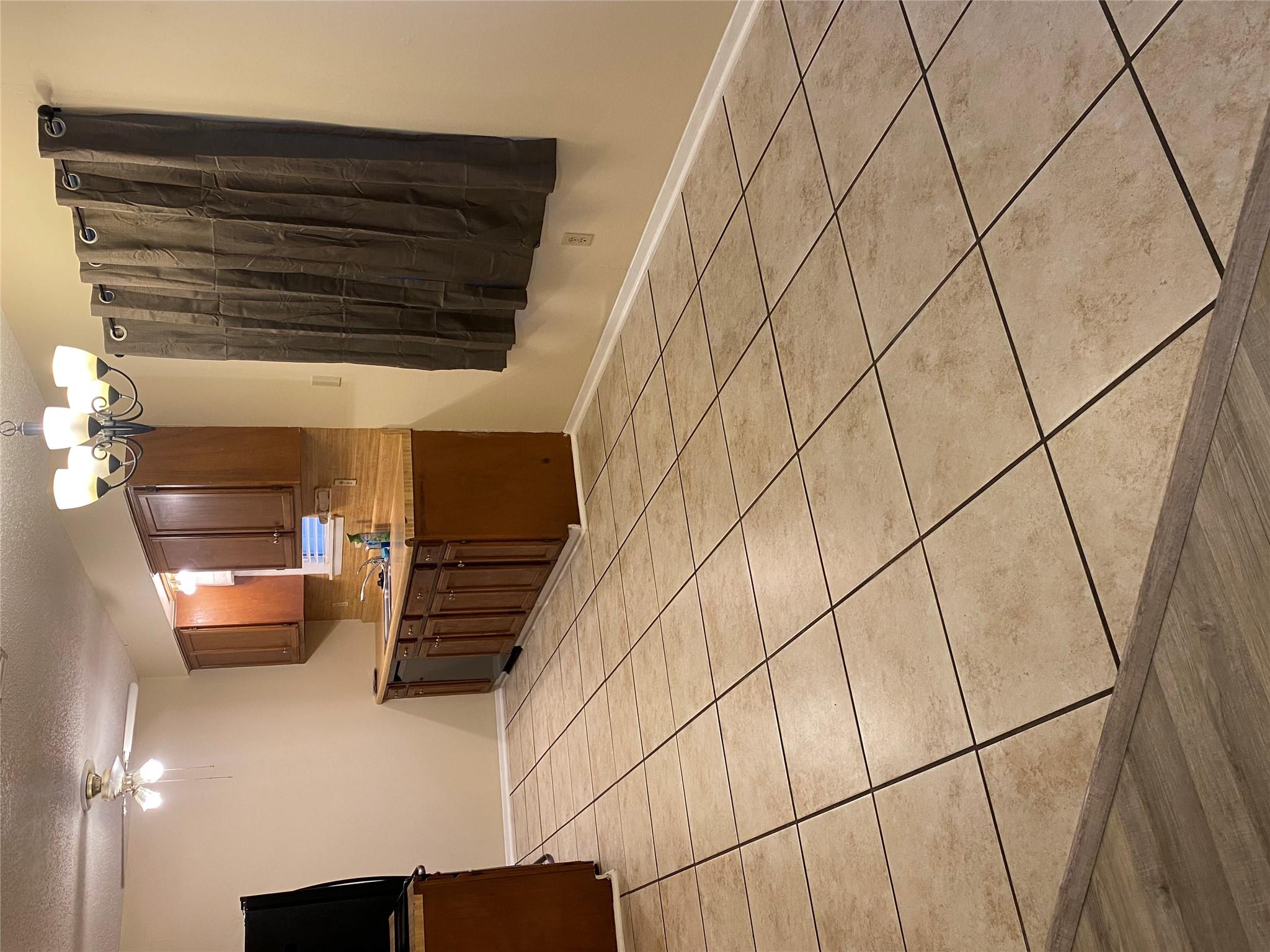 1806 Sierra Dr Property Photo 5