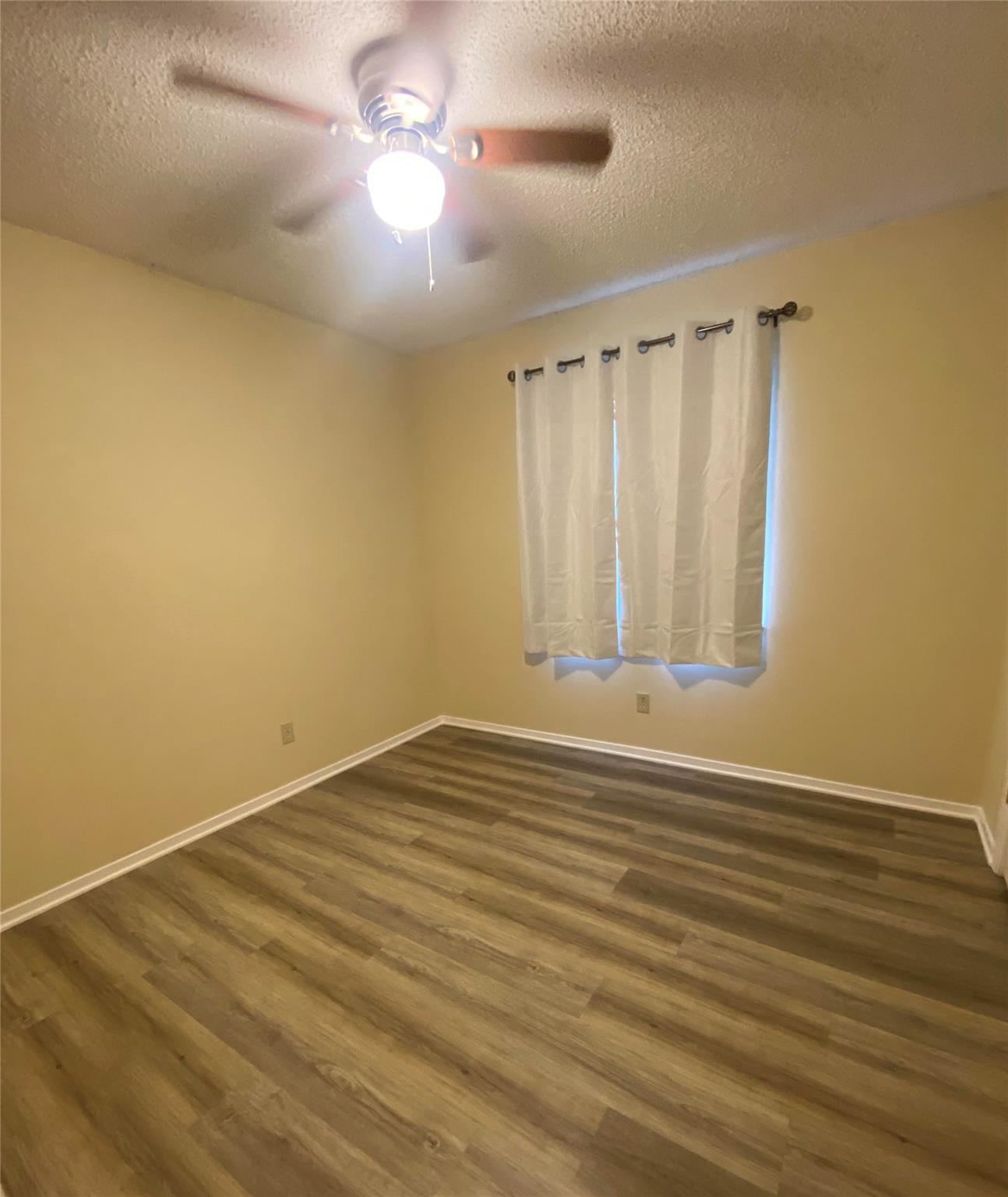 1806 Sierra Dr Property Photo 7