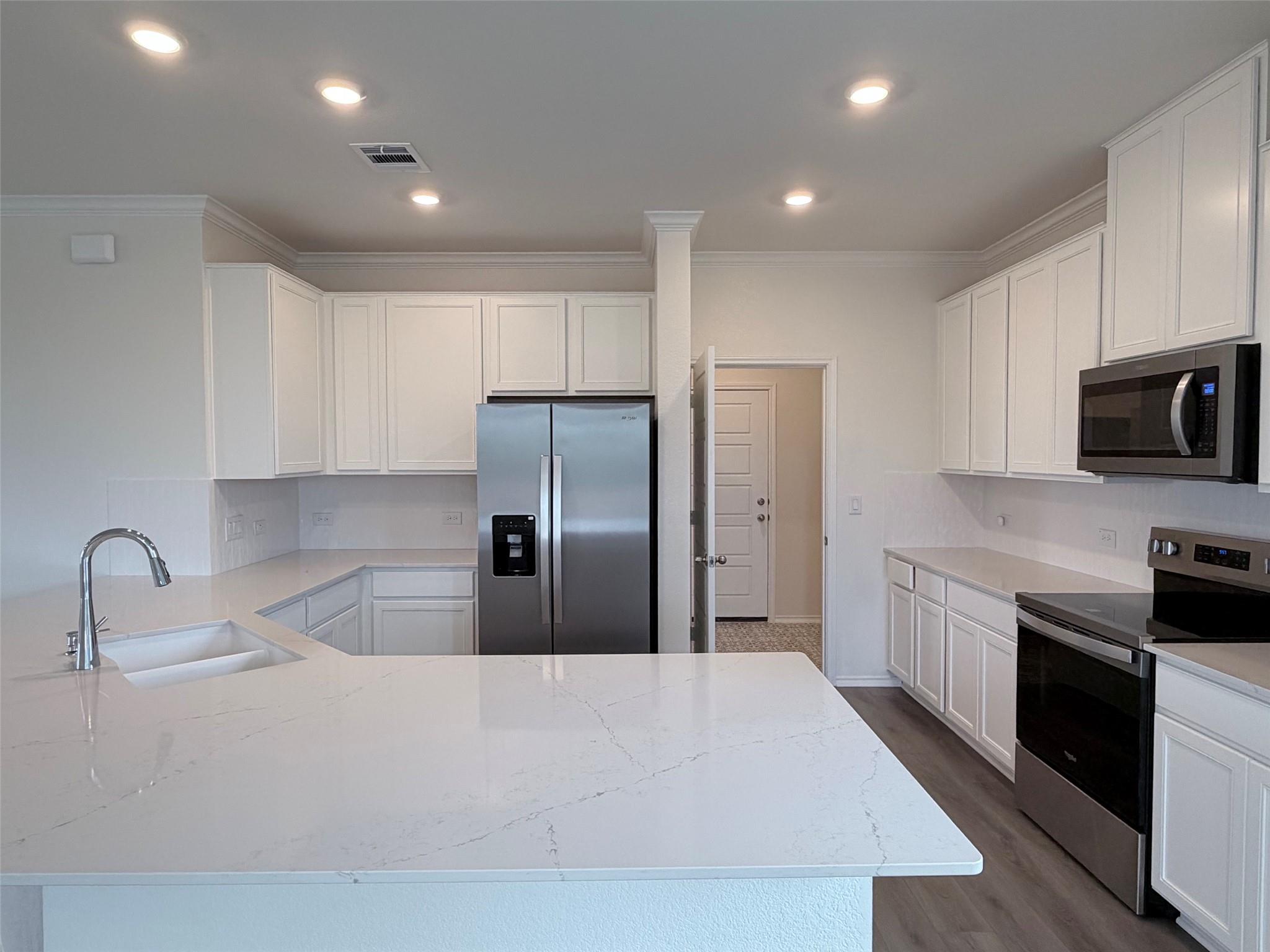 12901 Staywell Way Property Photo 11