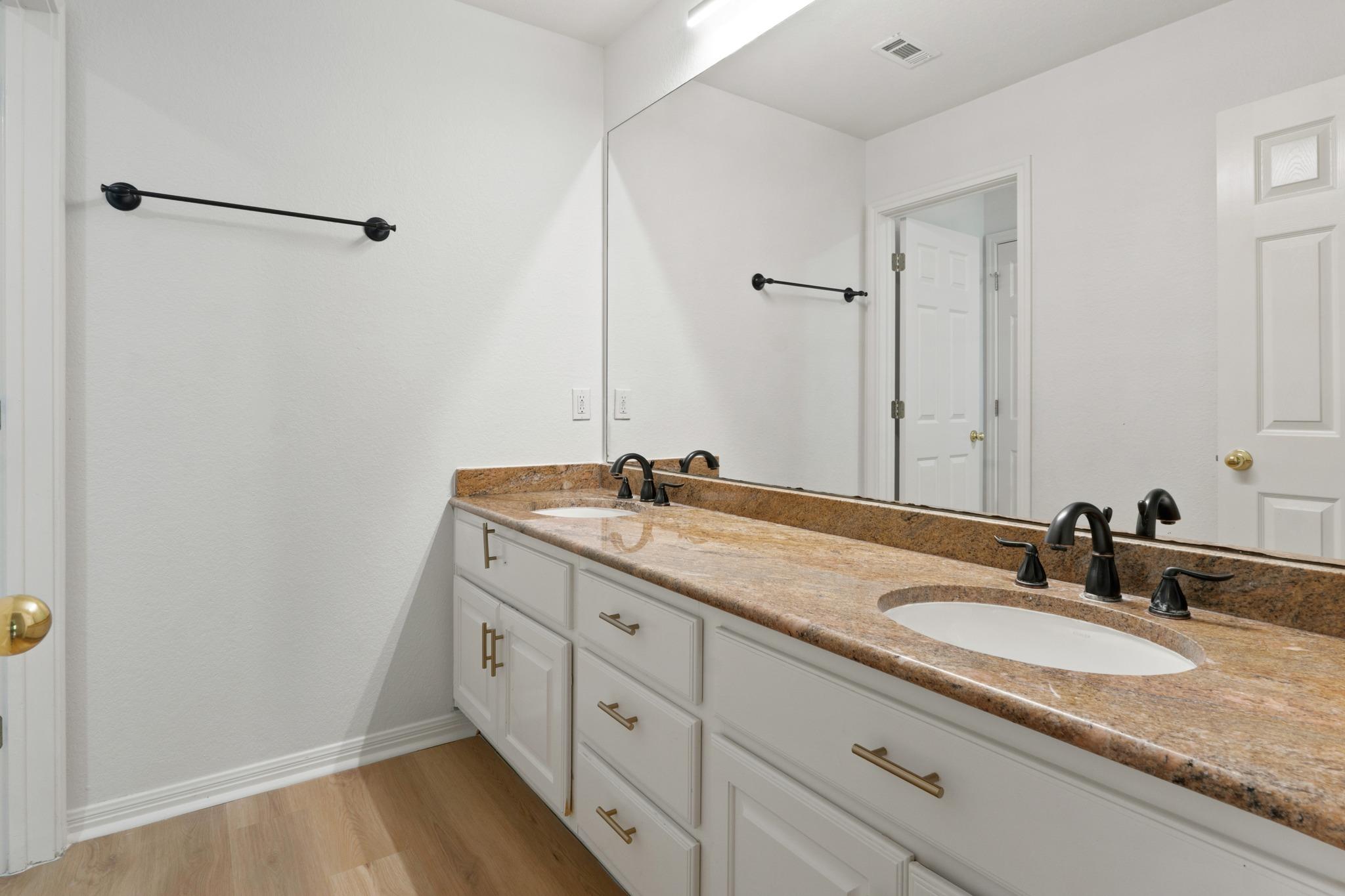 3425 Zebecca Creek Dr Property Photo 29