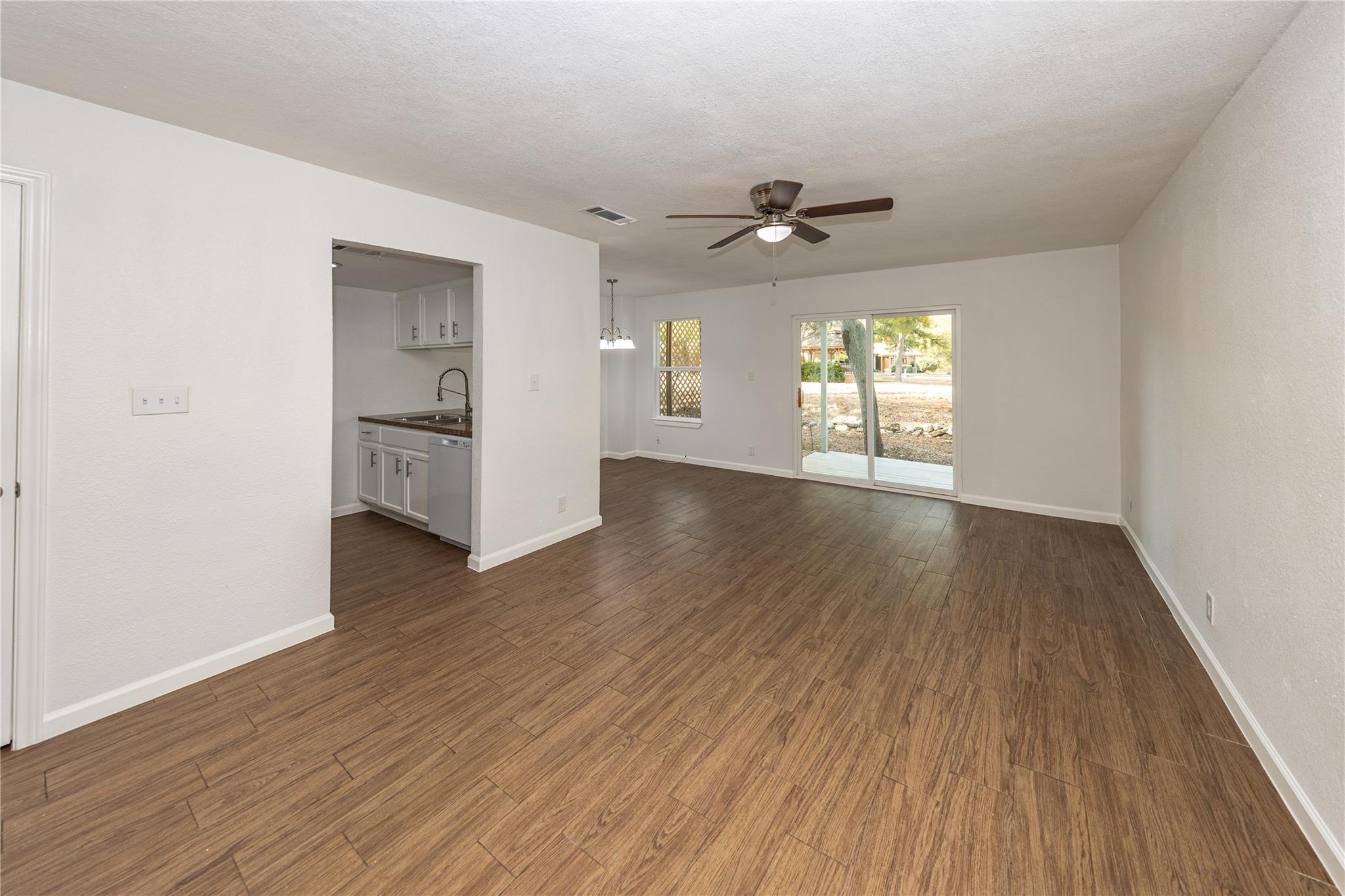 18 Cypress Fairway Vlg Property Photo 6